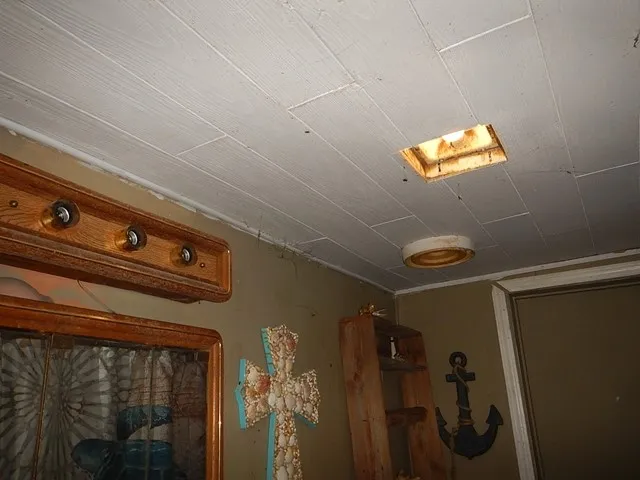 Single Family Residence For Sale in Mc Lennan County , 319 Church Avenue, Waco, Texas 76706, 3 Bedroom, 2 Bathroom, Garage spaces, 1,644 Sqft, built in 1950, mls#21297915, Real Estate Agent in Waco, Homes For Sale in Mc Lennan county, Homes For Sale in Waco, Realtor in Waco Texas, Real Estate Brokerage Independent Realty Texas, Luminita Cordes Realtor
