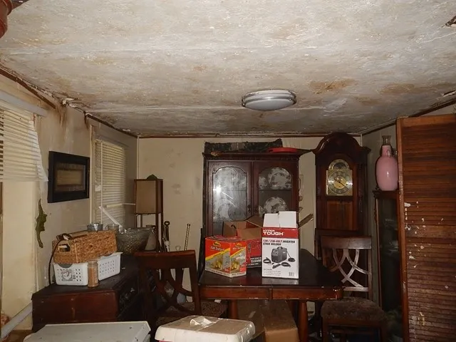 Single Family Residence For Sale in Mc Lennan County , 319 Church Avenue, Waco, Texas 76706, 3 Bedroom, 2 Bathroom, Garage spaces, 1,644 Sqft, built in 1950, mls#21297915, Real Estate Agent in Waco, Homes For Sale in Mc Lennan county, Homes For Sale in Waco, Realtor in Waco Texas, Real Estate Brokerage Independent Realty Texas, Luminita Cordes Realtor