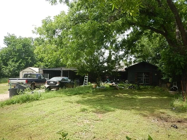 Single Family Residence For Sale in Mc Lennan County , 319 Church Avenue, Waco, Texas 76706, 3 Bedroom, 2 Bathroom, Garage spaces, 1,644 Sqft, built in 1950, mls#21297915, Real Estate Agent in Waco, Homes For Sale in Mc Lennan county, Homes For Sale in Waco, Realtor in Waco Texas, Real Estate Brokerage Independent Realty Texas, Luminita Cordes Realtor