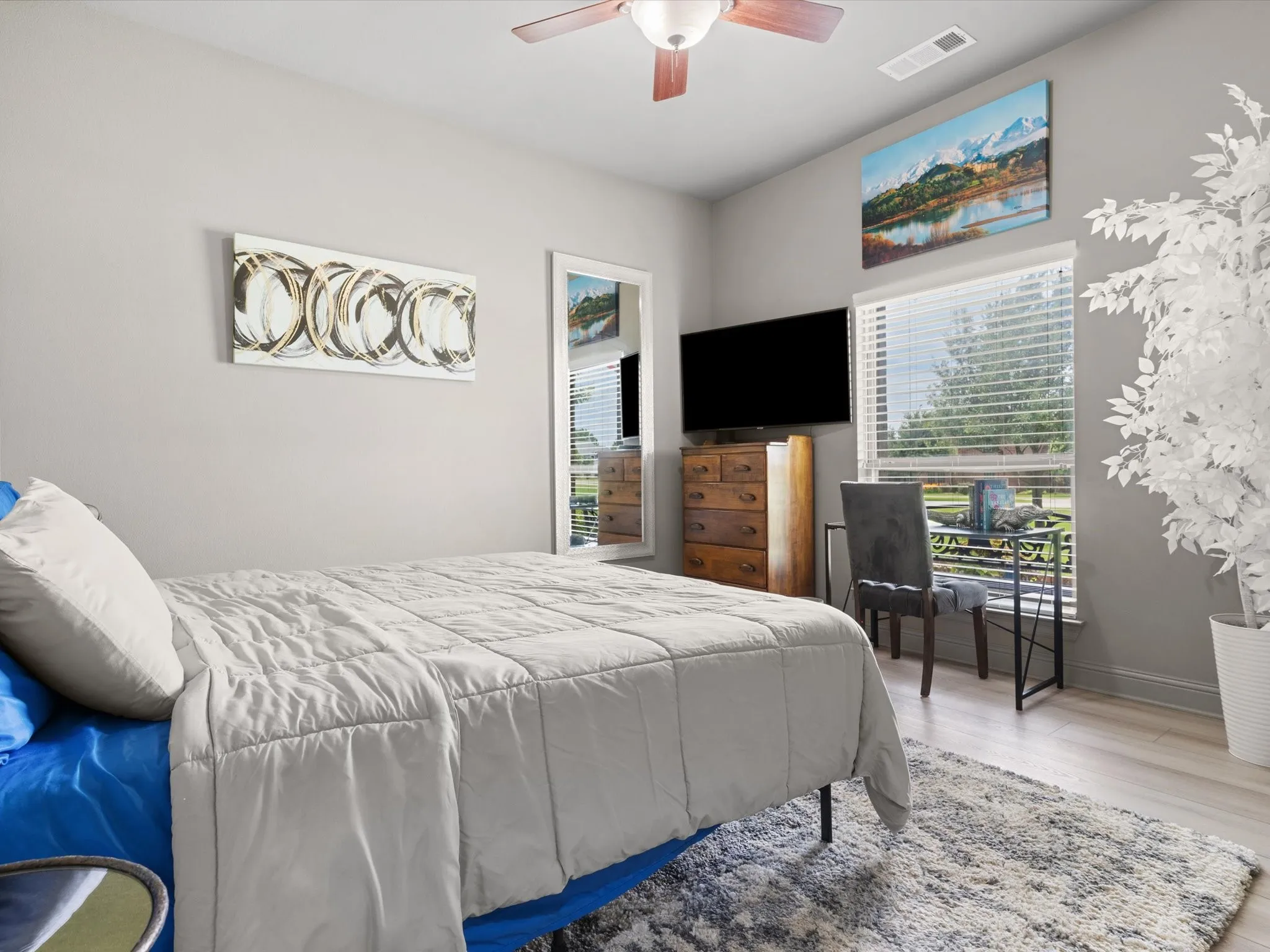 Versatile bedroom ideal for guests, family members, or a home office.