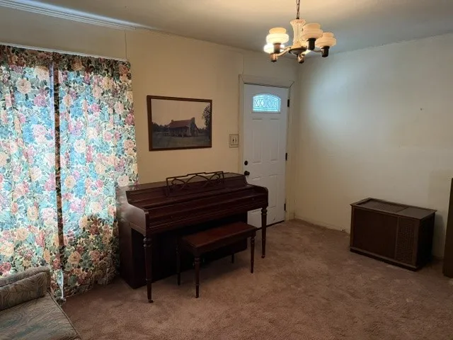 Single Family Residence For Sale in Dallas County , 319 Avenue J, Dallas, Texas 75203, 2 Bedroom, 1 Bathroom, 1 Garage spaces, 784 Sqft, built in 1940, mls#21298308, Real Estate Agent in Dallas, Homes For Sale in Dallas county, Homes For Sale in Dallas, Realtor in Dallas Texas, Real Estate Brokerage Independent Realty Texas, Luminita Cordes Realtor
