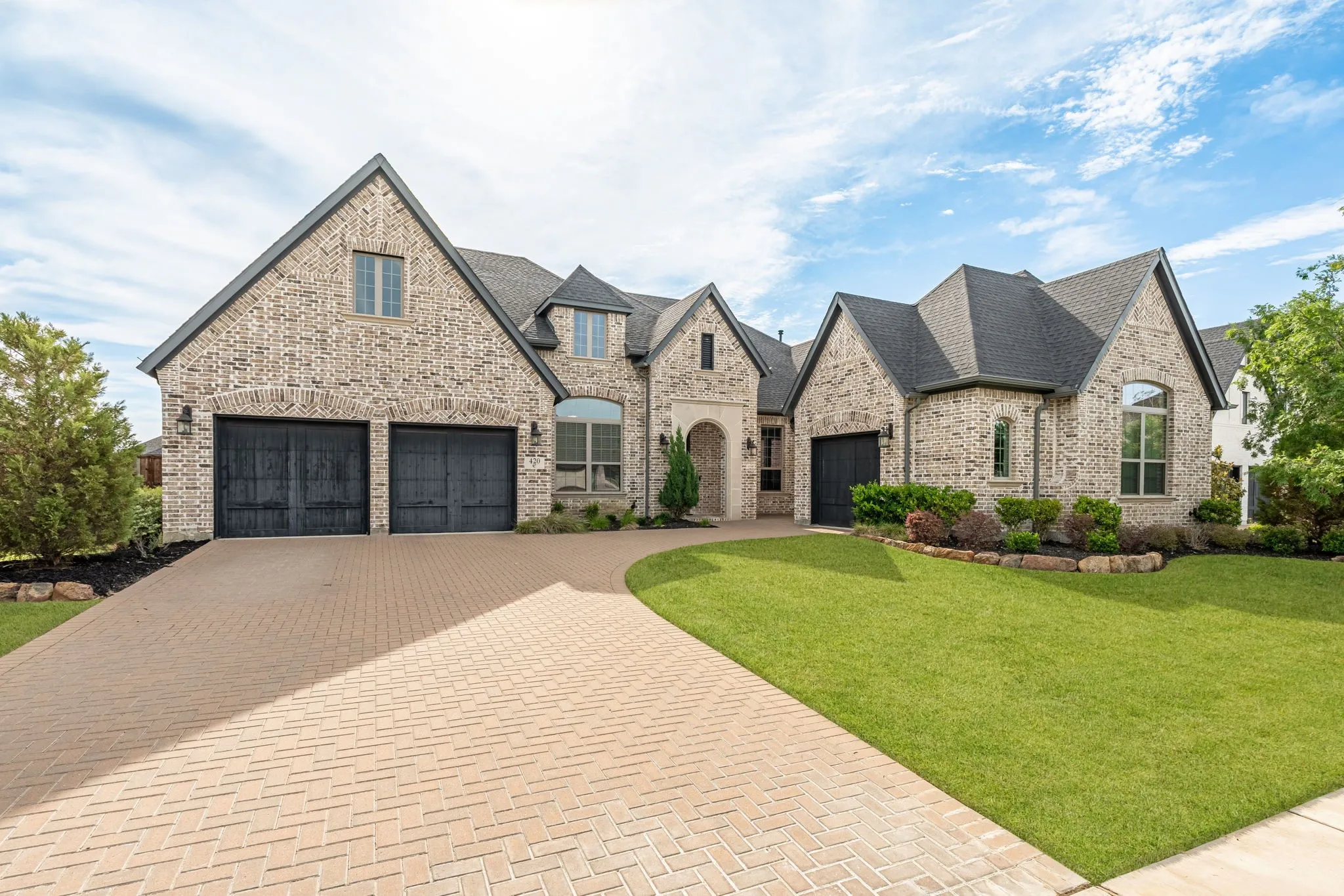 Single Family Residence For Sale in Collin County , 420 St. John Lane, Prosper, Texas 75078, 4 Bedrooms, 5 Bathrooms, 3 Garage spaces, 4,094 Sqft, built in 2020, Price $1,150,000, mls#21286804, Real Estate Agent in Prosper, Homes For Sale in Collin county, Homes For Sale in Prosper, Realtor in Prosper Texas, Real Estate Brokerage Independent Realty Texas, Luminita Cordes Realtor