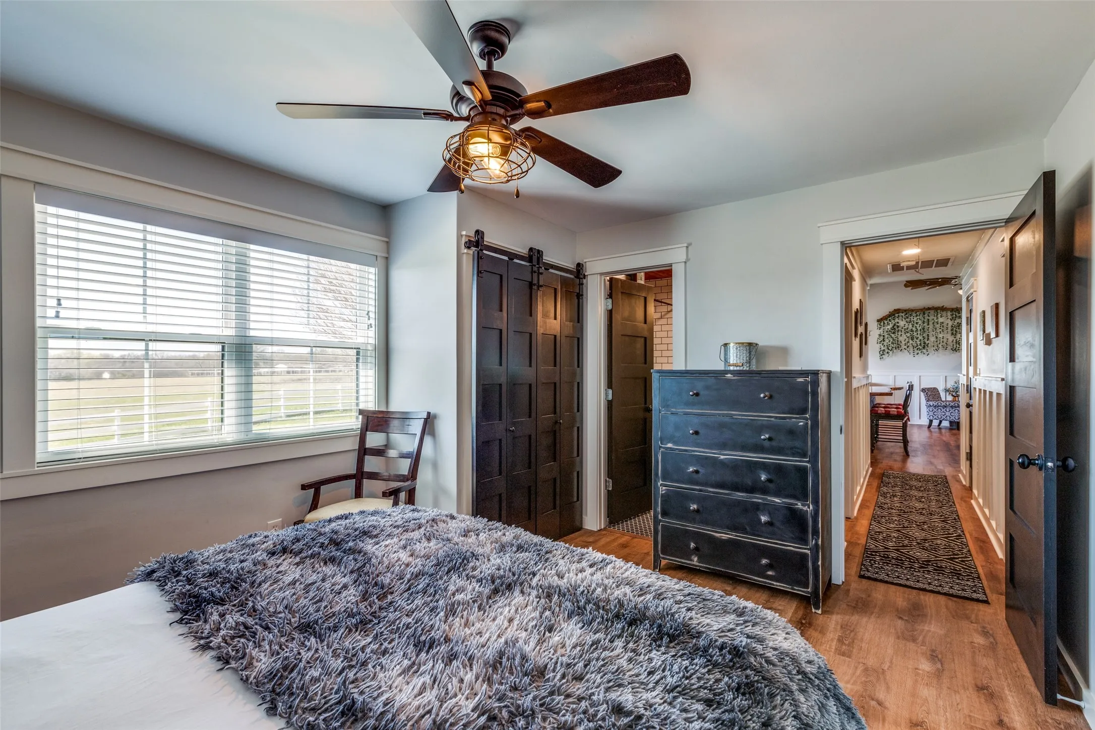 Single Family Residence For Sale in Parker County , 320 English Court, Springtown, Texas 76082, 2 Bedroom, 2 Bathroom, Garage spaces, 1,300 Sqft, built in 1991, mls#21298754, Real Estate Agent in Springtown, Homes For Sale in Parker county, Homes For Sale in Springtown, Realtor in Springtown Texas, Real Estate Brokerage Independent Realty Texas, Luminita Cordes Realtor