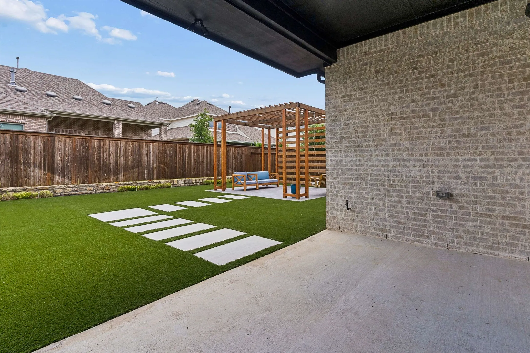 Single Family Residence For Sale in Collin County , 1843 Hollyhock Drive, Celina, Texas 75009, 4 Bedroom, 5 Bathroom, 3 Garage spaces, 3,495 Sqft, built in 2023, mls#21297432, Real Estate Agent in Celina, Homes For Sale in Collin county, Homes For Sale in Celina, Realtor in Celina Texas, Real Estate Brokerage Independent Realty Texas, Luminita Cordes Realtor