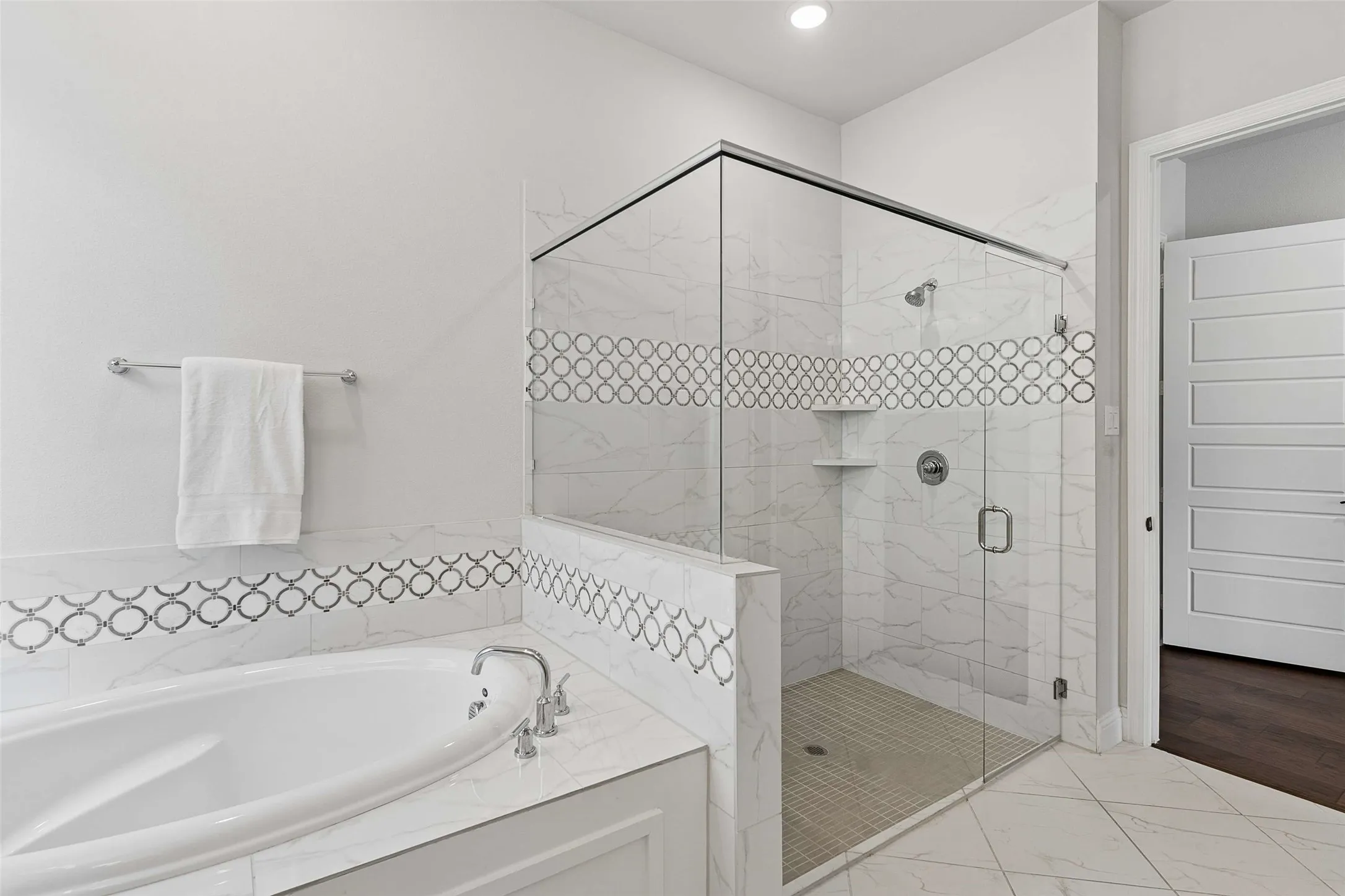 Single Family Residence For Sale in Collin County , 1843 Hollyhock Drive, Celina, Texas 75009, 4 Bedroom, 5 Bathroom, 3 Garage spaces, 3,495 Sqft, built in 2023, mls#21297432, Real Estate Agent in Celina, Homes For Sale in Collin county, Homes For Sale in Celina, Realtor in Celina Texas, Real Estate Brokerage Independent Realty Texas, Luminita Cordes Realtor