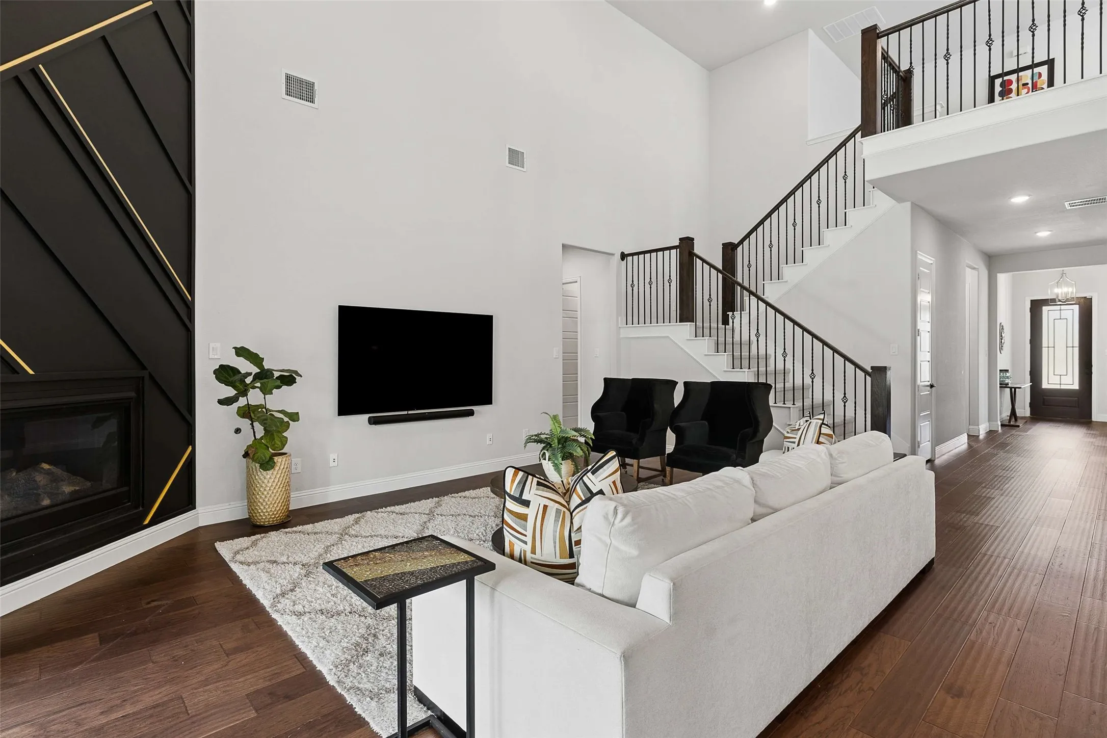 Single Family Residence For Sale in Collin County , 1843 Hollyhock Drive, Celina, Texas 75009, 4 Bedroom, 5 Bathroom, 3 Garage spaces, 3,495 Sqft, built in 2023, mls#21297432, Real Estate Agent in Celina, Homes For Sale in Collin county, Homes For Sale in Celina, Realtor in Celina Texas, Real Estate Brokerage Independent Realty Texas, Luminita Cordes Realtor