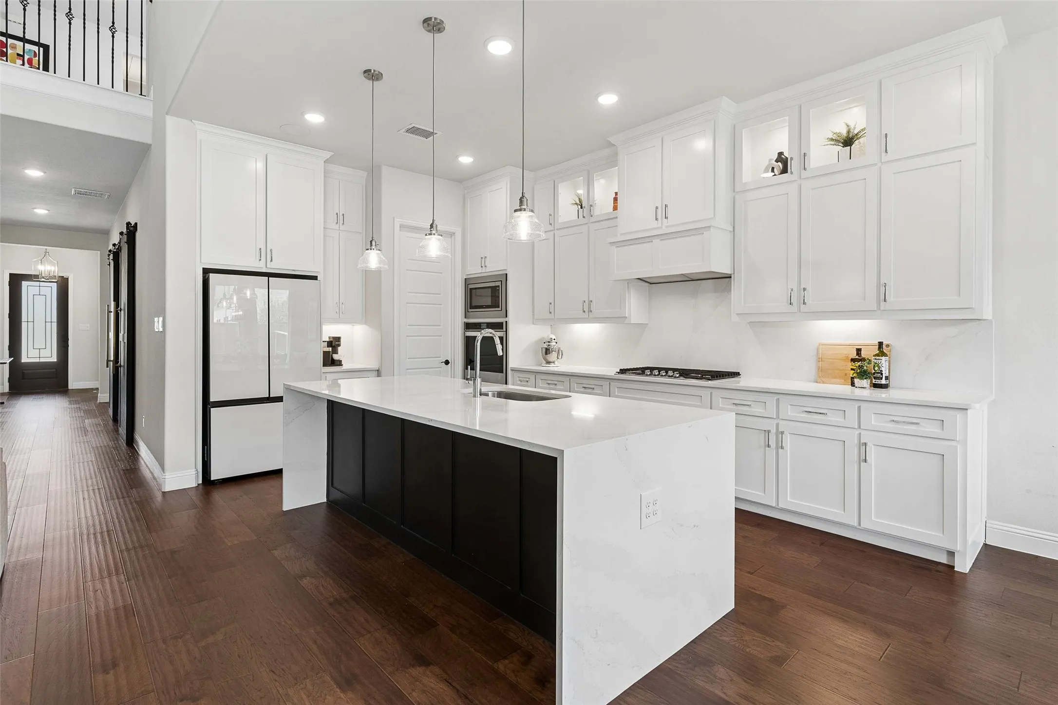 Single Family Residence For Sale in Collin County , 1843 Hollyhock Drive, Celina, Texas 75009, 4 Bedroom, 5 Bathroom, 3 Garage spaces, 3,495 Sqft, built in 2023, mls#21297432, Real Estate Agent in Celina, Homes For Sale in Collin county, Homes For Sale in Celina, Realtor in Celina Texas, Real Estate Brokerage Independent Realty Texas, Luminita Cordes Realtor