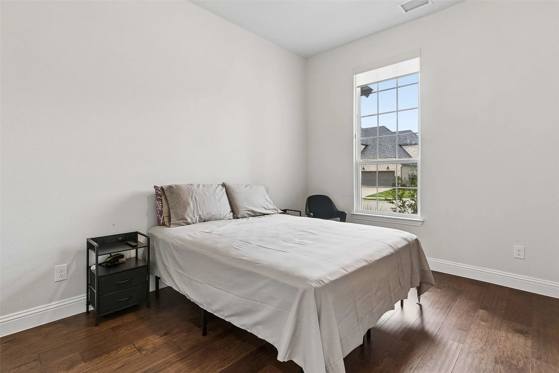 Downstairs Guest Bedroom with ensuite bathroom