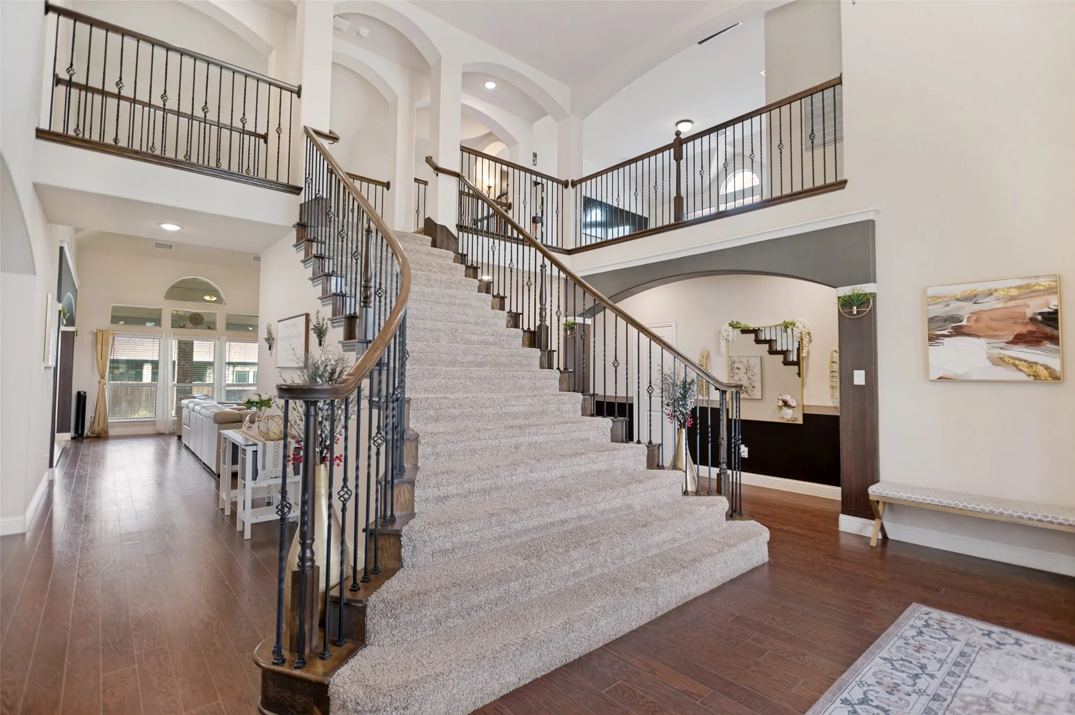 Single Family Residence For Sale in Ellis County , 413 Frontier Court, Midlothian, Texas 76065, 5 Bedrooms, 5 Bathrooms, 2 Garage spaces, 4,687 Sqft, built in 2022, Price $650,000, mls#21298760, Real Estate Agent in Midlothian, Homes For Sale in Ellis county, Homes For Sale in Midlothian, Realtor in Midlothian Texas, Real Estate Brokerage Independent Realty Texas, Luminita Cordes Realtor