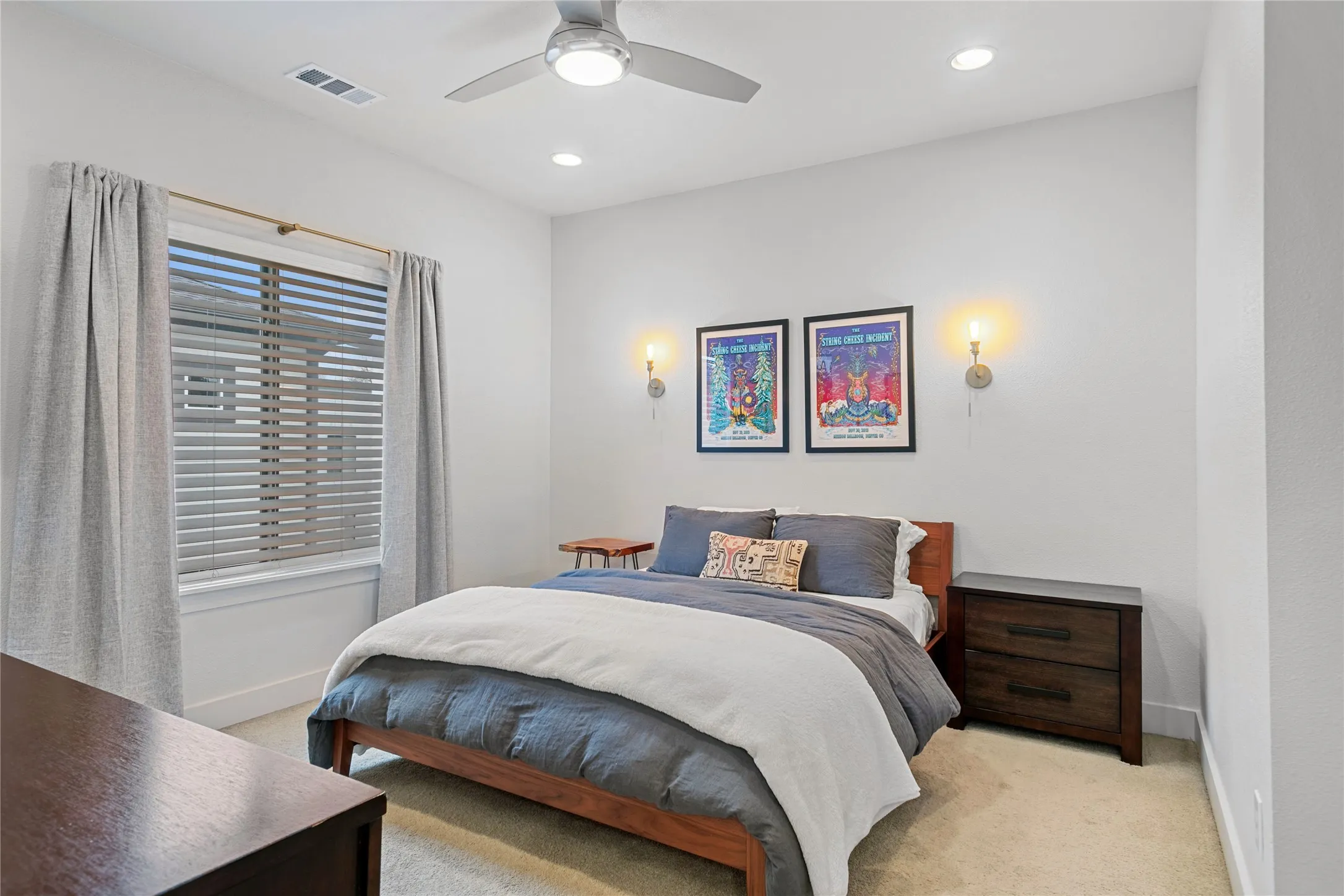 Townhouse For Sale in Dallas County , 5922 Hudson Street 4, Dallas, Texas 75206, 2 Bedroom, 3 Bathroom, 2 Garage spaces, 1,283 Sqft, built in 2010, mls#21295207, Real Estate Agent in Dallas, Homes For Sale in Dallas county, Homes For Sale in Dallas, Realtor in Dallas Texas, Real Estate Brokerage Independent Realty Texas, Luminita Cordes Realtor