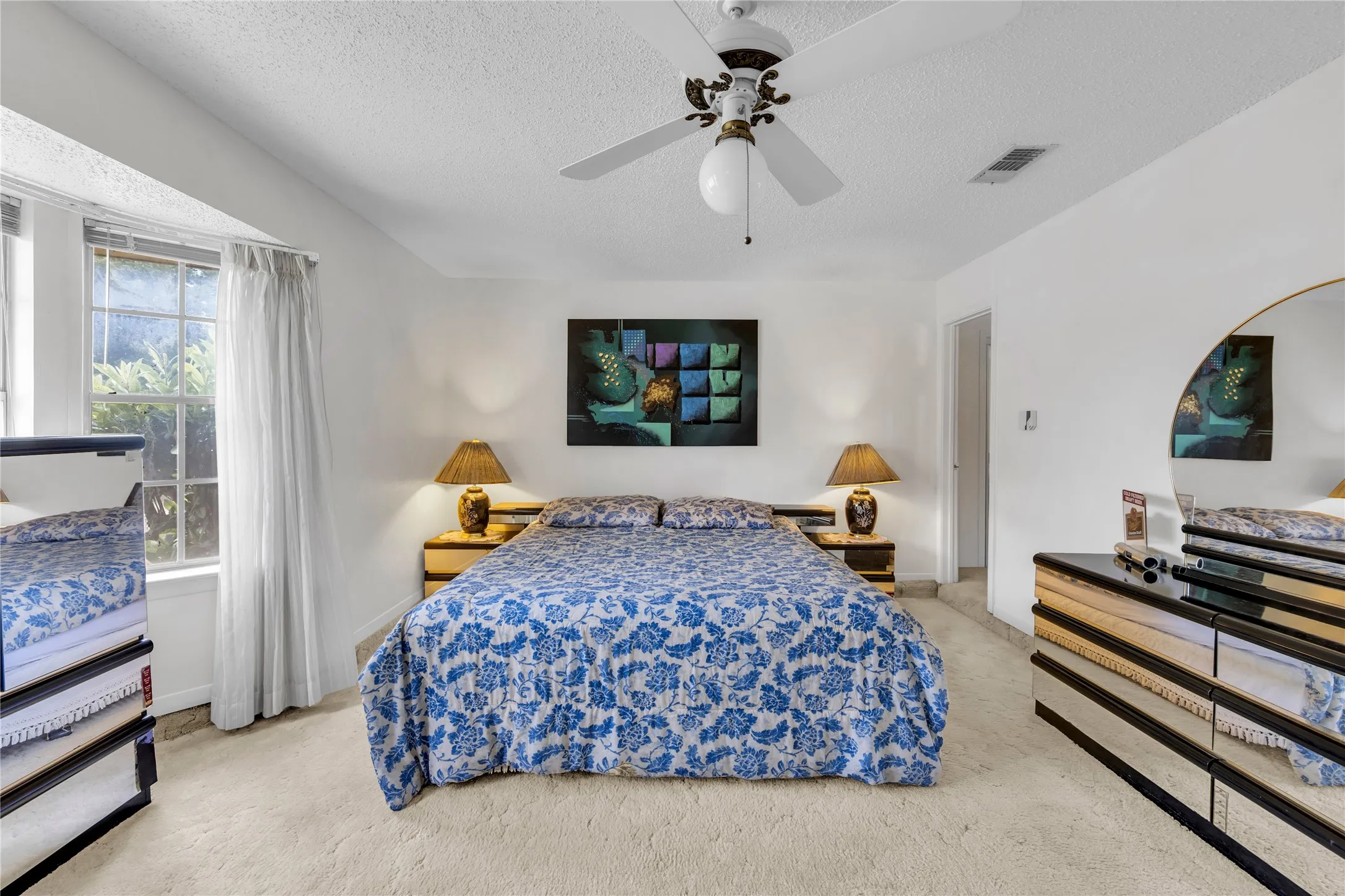 Single Family Residence For Sale in Tarrant County , 6241 Onyx Drive S, North Richland Hills, Texas 76180, 4 Bedroom, 3 Bathroom, 2 Garage spaces, 2,375 Sqft, built in 1977, mls#21297996, Real Estate Agent in North Richland Hills, Homes For Sale in Tarrant county, Homes For Sale in North Richland Hills, Realtor in North Richland Hills Texas, Real Estate Brokerage Independent Realty Texas, Luminita Cordes Realtor