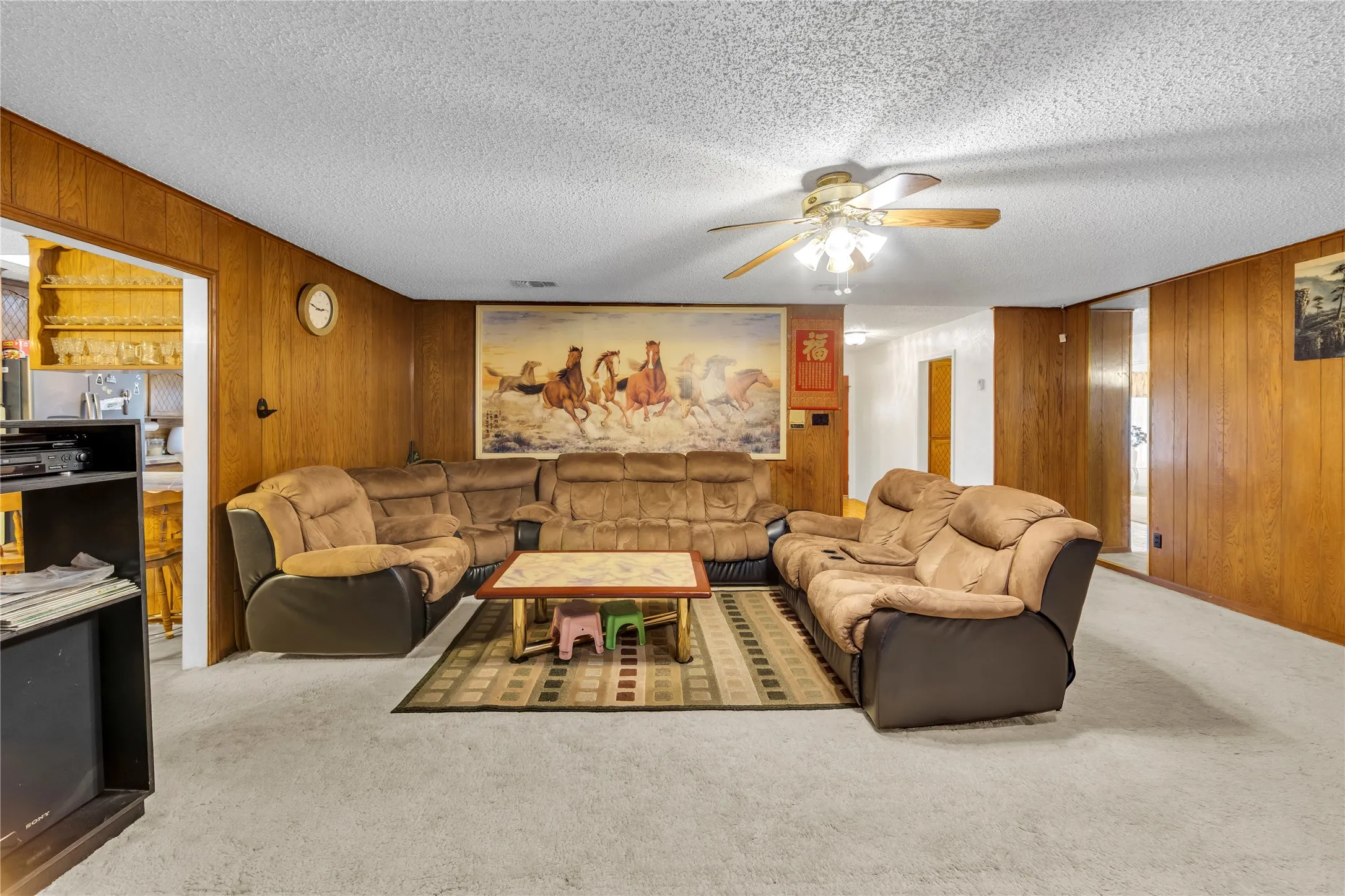 Single Family Residence For Sale in Tarrant County , 6241 Onyx Drive S, North Richland Hills, Texas 76180, 4 Bedroom, 3 Bathroom, 2 Garage spaces, 2,375 Sqft, built in 1977, mls#21297996, Real Estate Agent in North Richland Hills, Homes For Sale in Tarrant county, Homes For Sale in North Richland Hills, Realtor in North Richland Hills Texas, Real Estate Brokerage Independent Realty Texas, Luminita Cordes Realtor