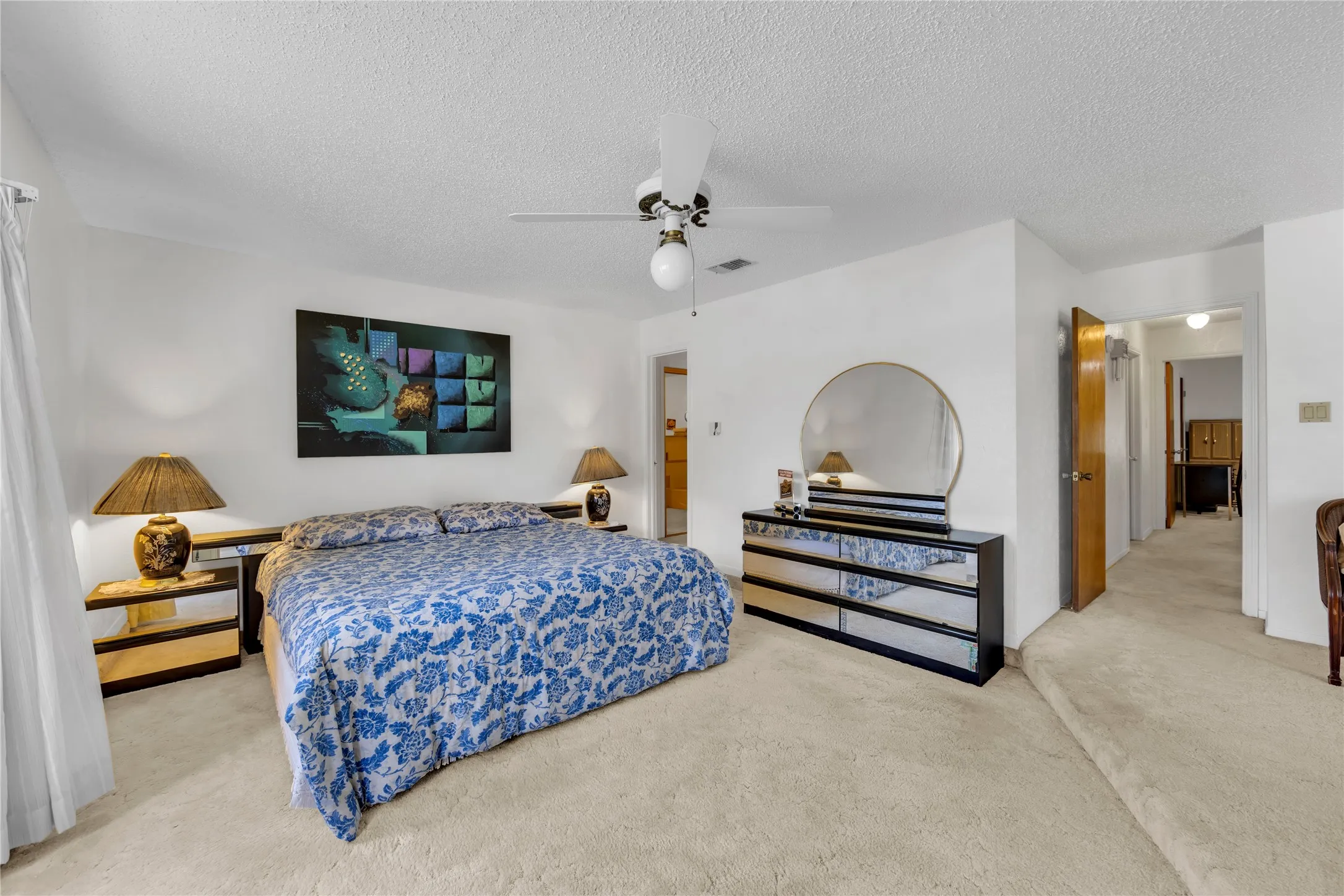 Single Family Residence For Sale in Tarrant County , 6241 Onyx Drive S, North Richland Hills, Texas 76180, 4 Bedroom, 3 Bathroom, 2 Garage spaces, 2,375 Sqft, built in 1977, mls#21297996, Real Estate Agent in North Richland Hills, Homes For Sale in Tarrant county, Homes For Sale in North Richland Hills, Realtor in North Richland Hills Texas, Real Estate Brokerage Independent Realty Texas, Luminita Cordes Realtor