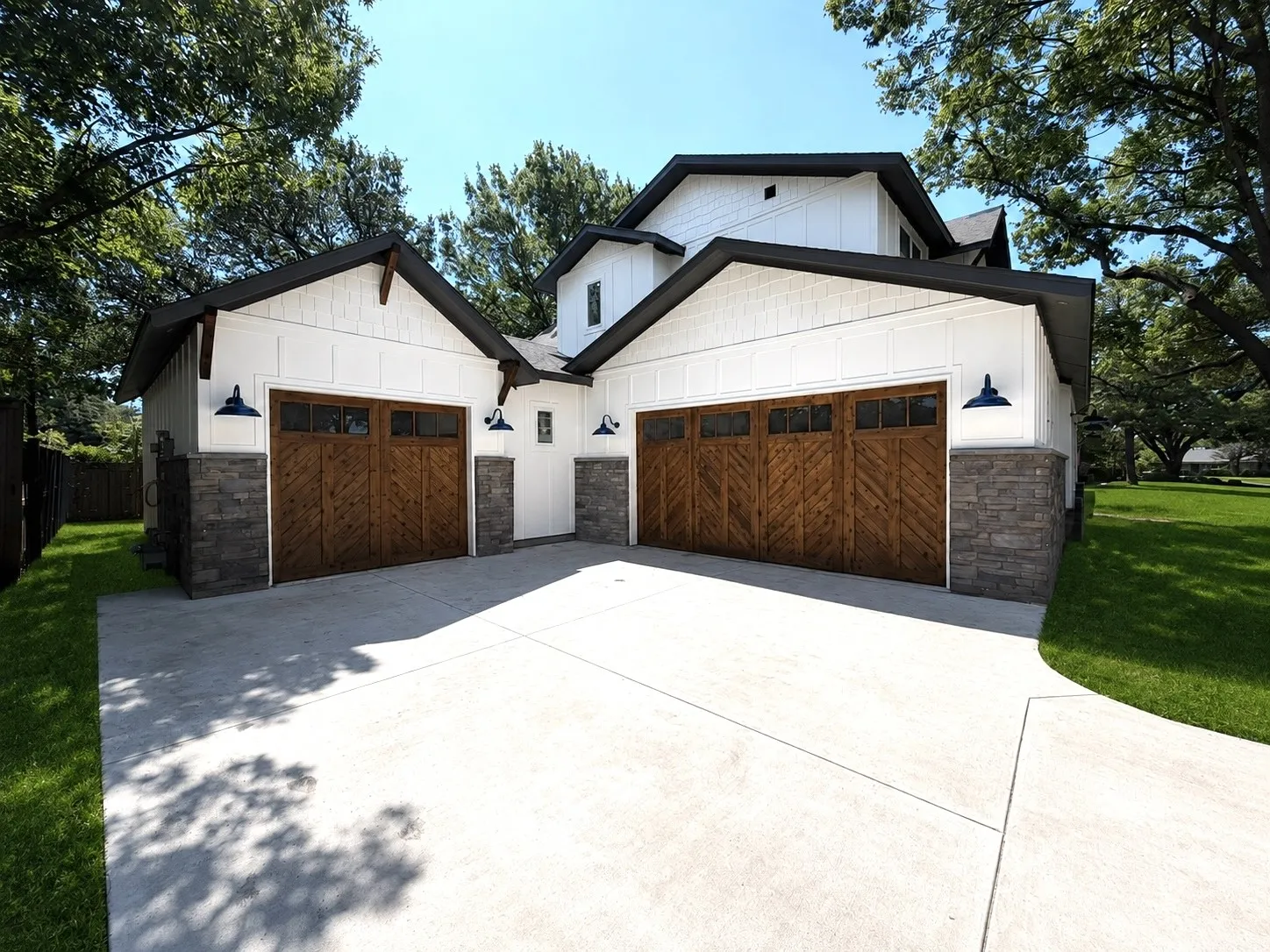 Single Family Residence For Sale in Dallas County , 14540 Tamerisk Lane, Farmers Branch, Texas 75234, 4 Bedroom, 6 Bathroom, 3 Garage spaces, 3,865 Sqft, built in 2026, mls#21296160, Real Estate Agent in Farmers Branch, Homes For Sale in Dallas county, Homes For Sale in Farmers Branch, Realtor in Farmers Branch Texas, Real Estate Brokerage Independent Realty Texas, Luminita Cordes Realtor