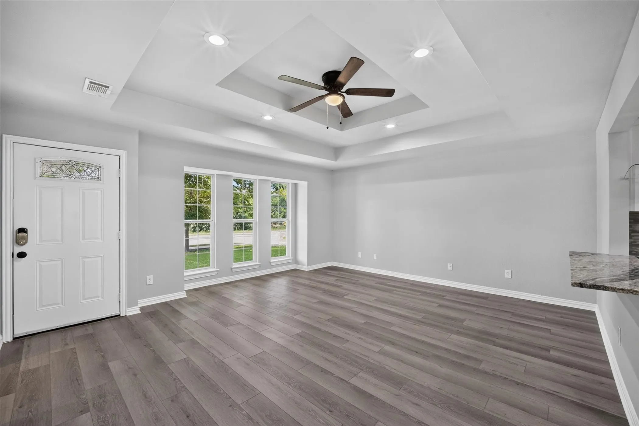 Single Family Residence For Sale in Collin County , 217 Teakwood Drive, Princeton, Texas 75407, 4 Bedroom, 2 Bathroom, Garage spaces, 1,539 Sqft, built in 1985, mls#21298724, Real Estate Agent in Princeton, Homes For Sale in Collin county, Homes For Sale in Princeton, Realtor in Princeton Texas, Real Estate Brokerage Independent Realty Texas, Luminita Cordes Realtor
