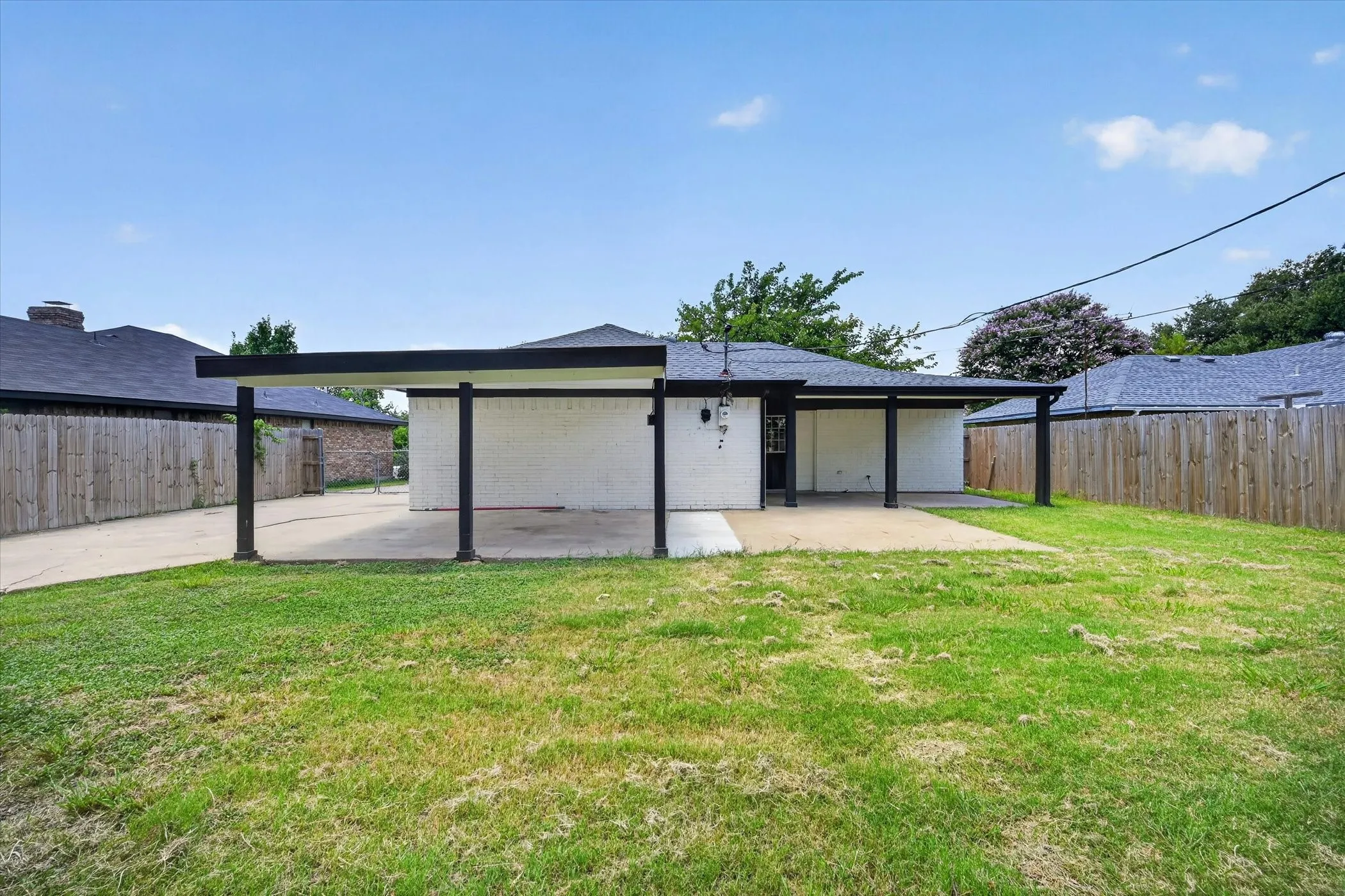Single Family Residence For Sale in Collin County , 217 Teakwood Drive, Princeton, Texas 75407, 4 Bedroom, 2 Bathroom, Garage spaces, 1,539 Sqft, built in 1985, mls#21298724, Real Estate Agent in Princeton, Homes For Sale in Collin county, Homes For Sale in Princeton, Realtor in Princeton Texas, Real Estate Brokerage Independent Realty Texas, Luminita Cordes Realtor