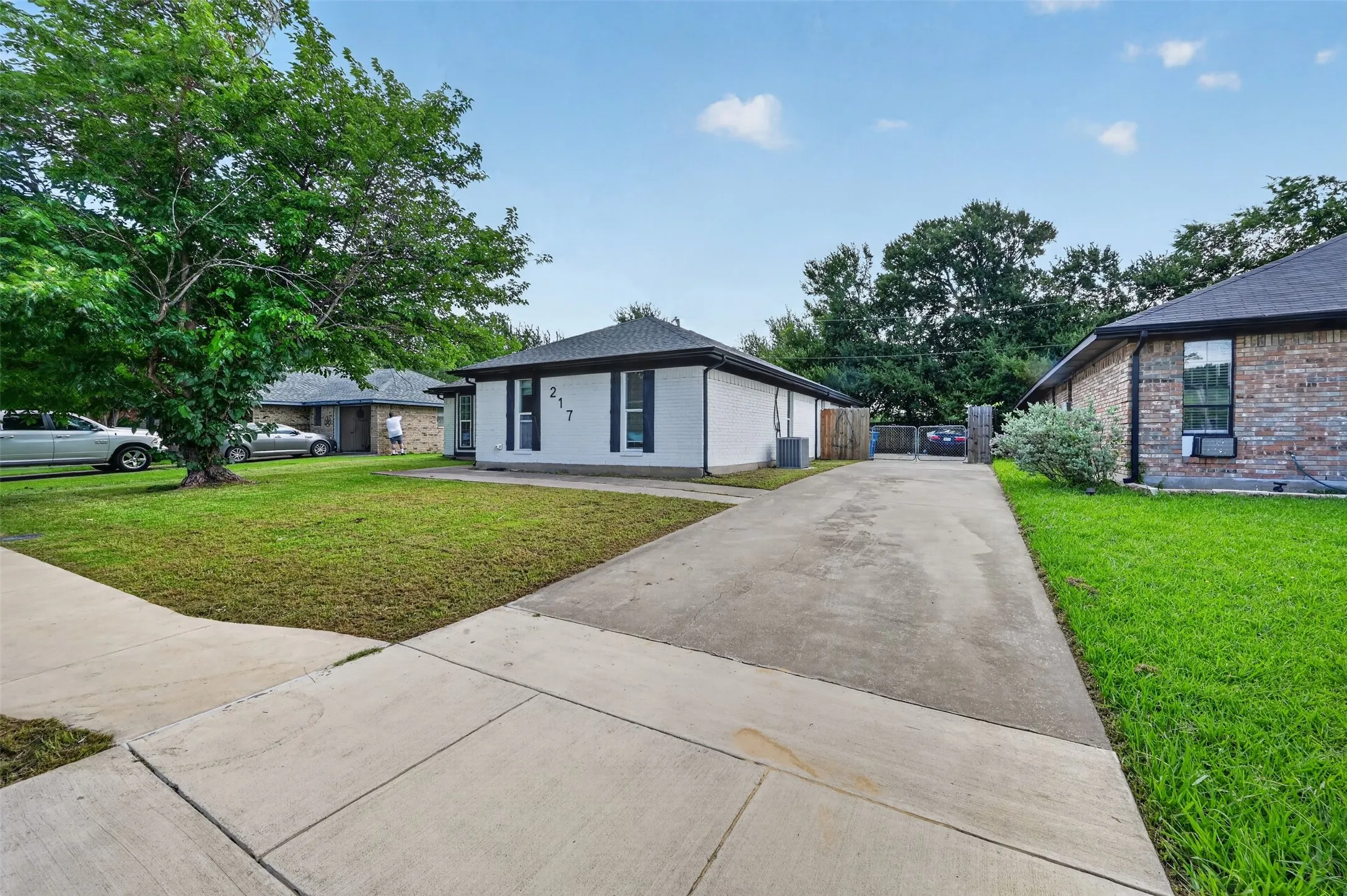 Single Family Residence For Sale in Collin County , 217 Teakwood Drive, Princeton, Texas 75407, 4 Bedroom, 2 Bathroom, Garage spaces, 1,539 Sqft, built in 1985, mls#21298724, Real Estate Agent in Princeton, Homes For Sale in Collin county, Homes For Sale in Princeton, Realtor in Princeton Texas, Real Estate Brokerage Independent Realty Texas, Luminita Cordes Realtor