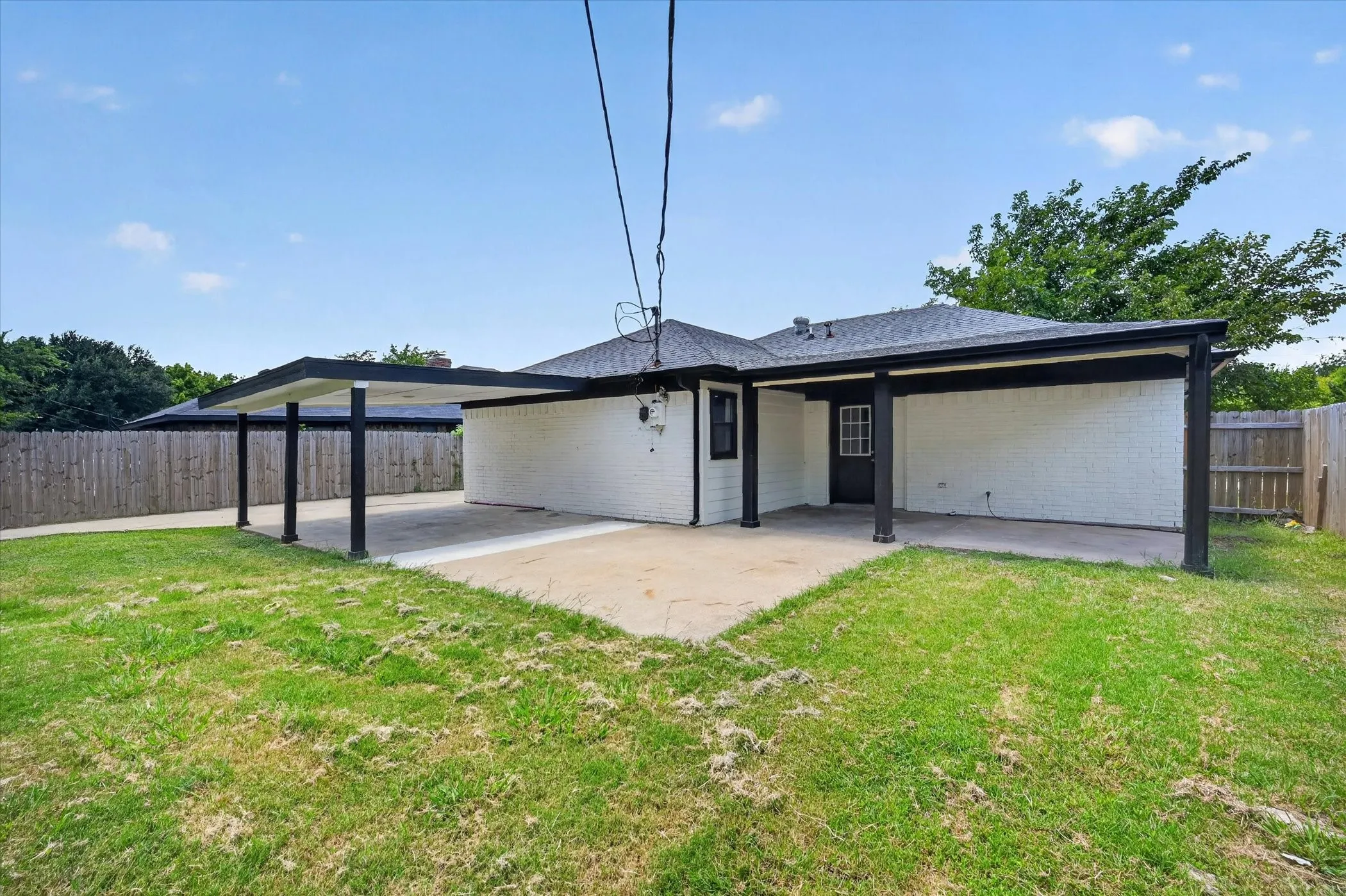 Single Family Residence For Sale in Collin County , 217 Teakwood Drive, Princeton, Texas 75407, 4 Bedroom, 2 Bathroom, Garage spaces, 1,539 Sqft, built in 1985, mls#21298724, Real Estate Agent in Princeton, Homes For Sale in Collin county, Homes For Sale in Princeton, Realtor in Princeton Texas, Real Estate Brokerage Independent Realty Texas, Luminita Cordes Realtor