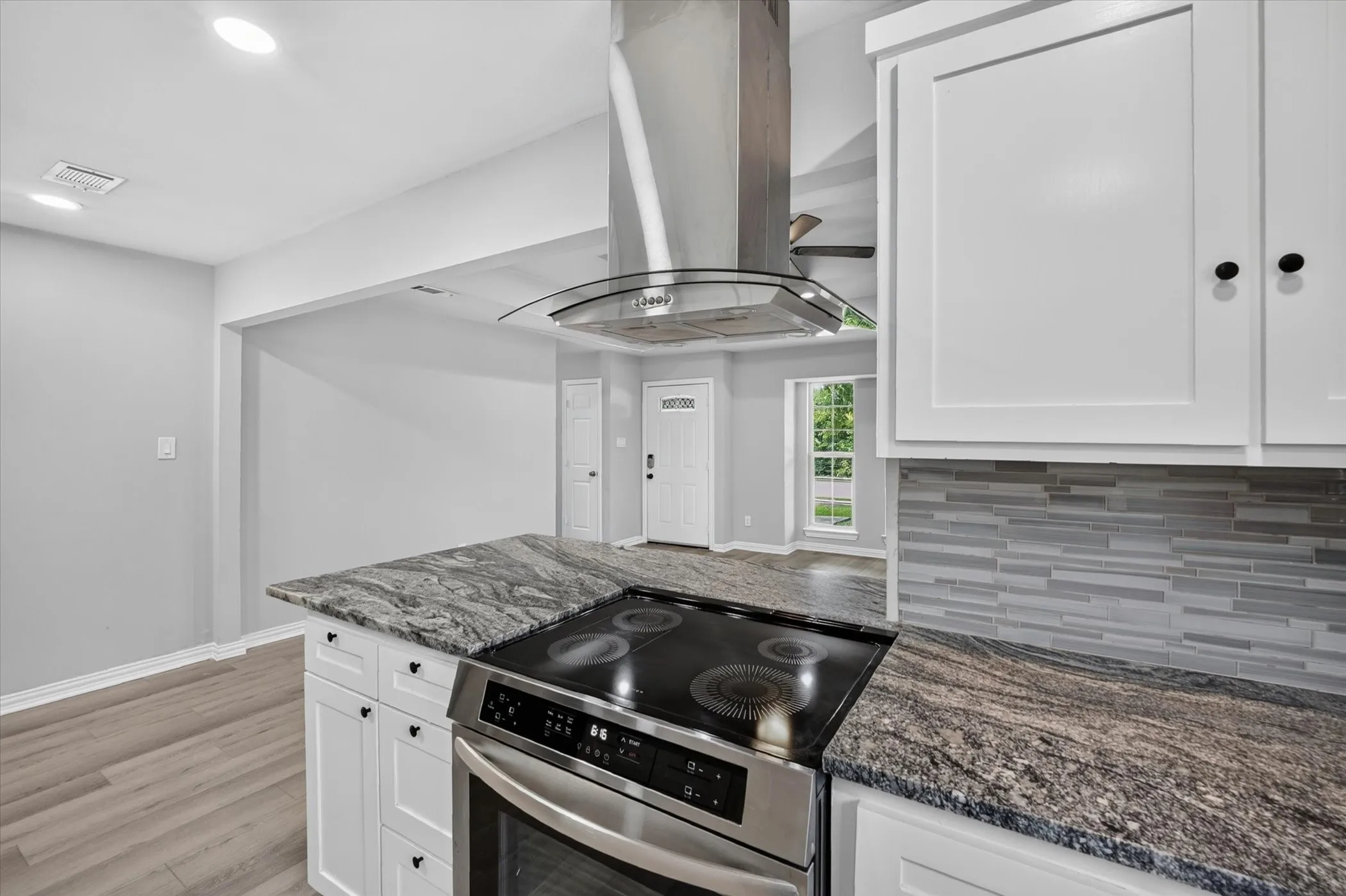 Single Family Residence For Sale in Collin County , 217 Teakwood Drive, Princeton, Texas 75407, 4 Bedroom, 2 Bathroom, Garage spaces, 1,539 Sqft, built in 1985, mls#21298724, Real Estate Agent in Princeton, Homes For Sale in Collin county, Homes For Sale in Princeton, Realtor in Princeton Texas, Real Estate Brokerage Independent Realty Texas, Luminita Cordes Realtor