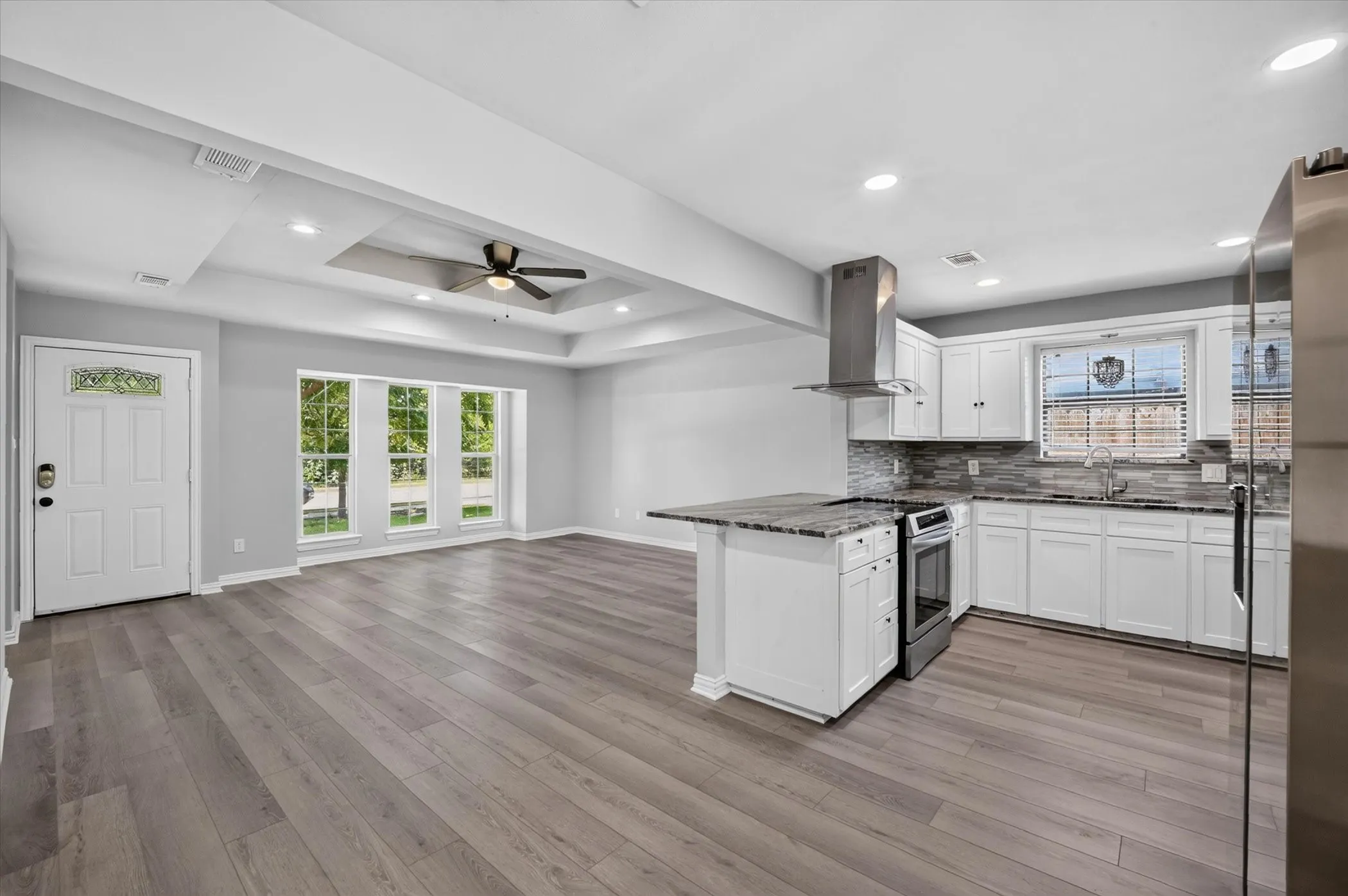 Single Family Residence For Sale in Collin County , 217 Teakwood Drive, Princeton, Texas 75407, 4 Bedroom, 2 Bathroom, Garage spaces, 1,539 Sqft, built in 1985, mls#21298724, Real Estate Agent in Princeton, Homes For Sale in Collin county, Homes For Sale in Princeton, Realtor in Princeton Texas, Real Estate Brokerage Independent Realty Texas, Luminita Cordes Realtor