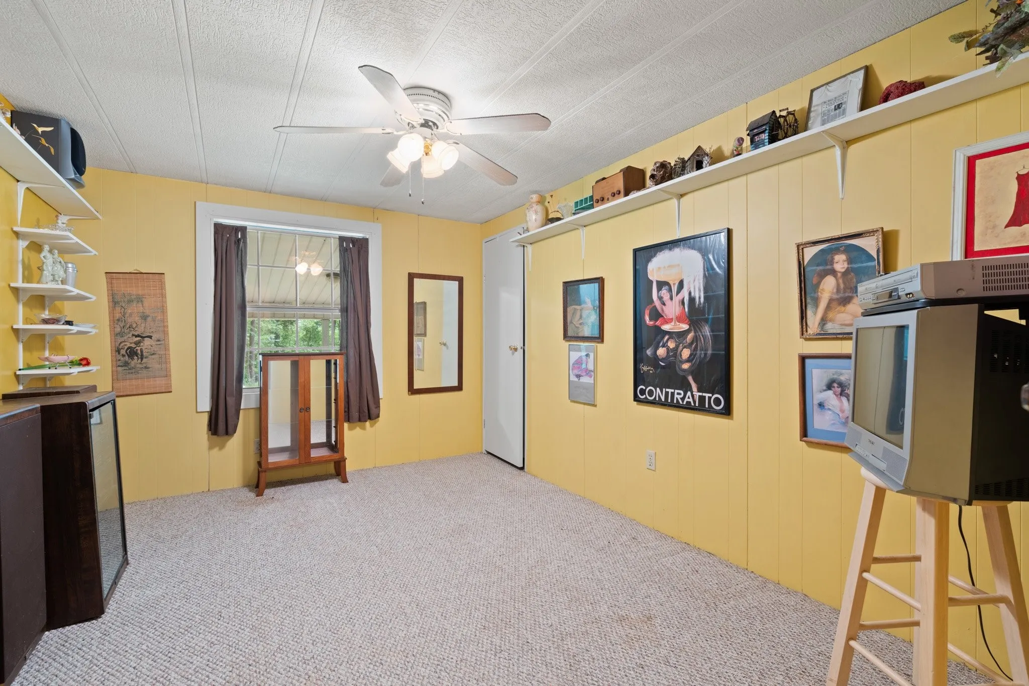 Mobile Home For Sale in Kaufman County , 9547 County Rd 346, Terrell, Texas 75161, 3 Bedrooms, 2 Bathrooms, 6 Garage spaces, 1,560 Sqft, built in 1982, Price $575,000, mls#21290241, Real Estate Agent in Terrell, Homes For Sale in Kaufman county, Homes For Sale in Terrell, Realtor in Terrell Texas, Real Estate Brokerage Independent Realty Texas, Luminita Cordes Realtor