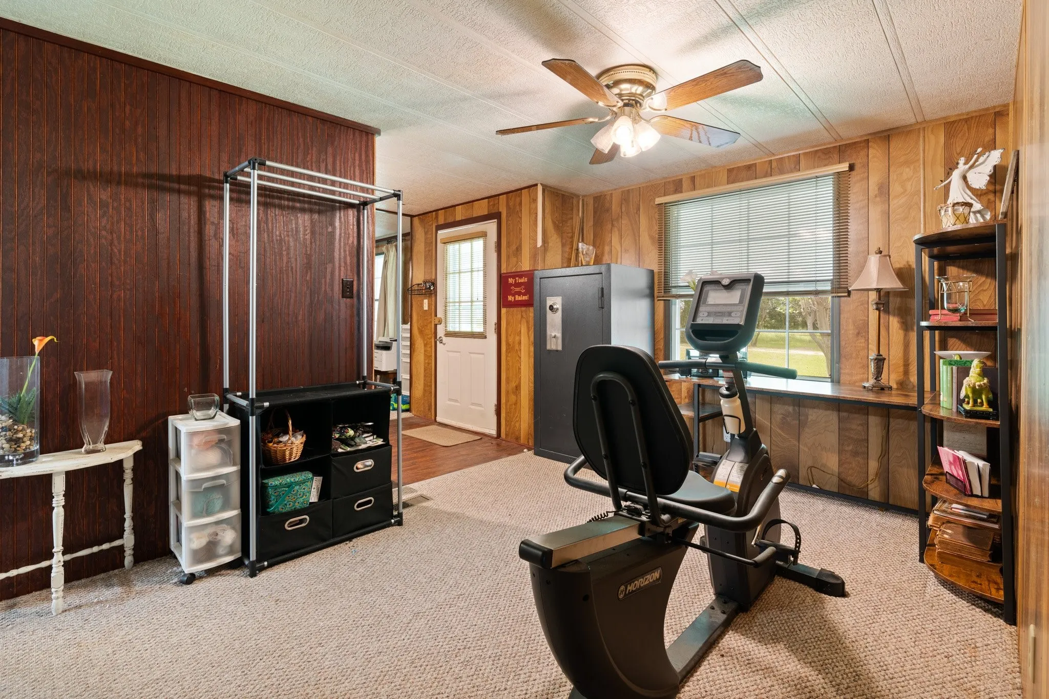 Mobile Home For Sale in Kaufman County , 9547 County Rd 346, Terrell, Texas 75161, 3 Bedrooms, 2 Bathrooms, 6 Garage spaces, 1,560 Sqft, built in 1982, Price $575,000, mls#21290241, Real Estate Agent in Terrell, Homes For Sale in Kaufman county, Homes For Sale in Terrell, Realtor in Terrell Texas, Real Estate Brokerage Independent Realty Texas, Luminita Cordes Realtor