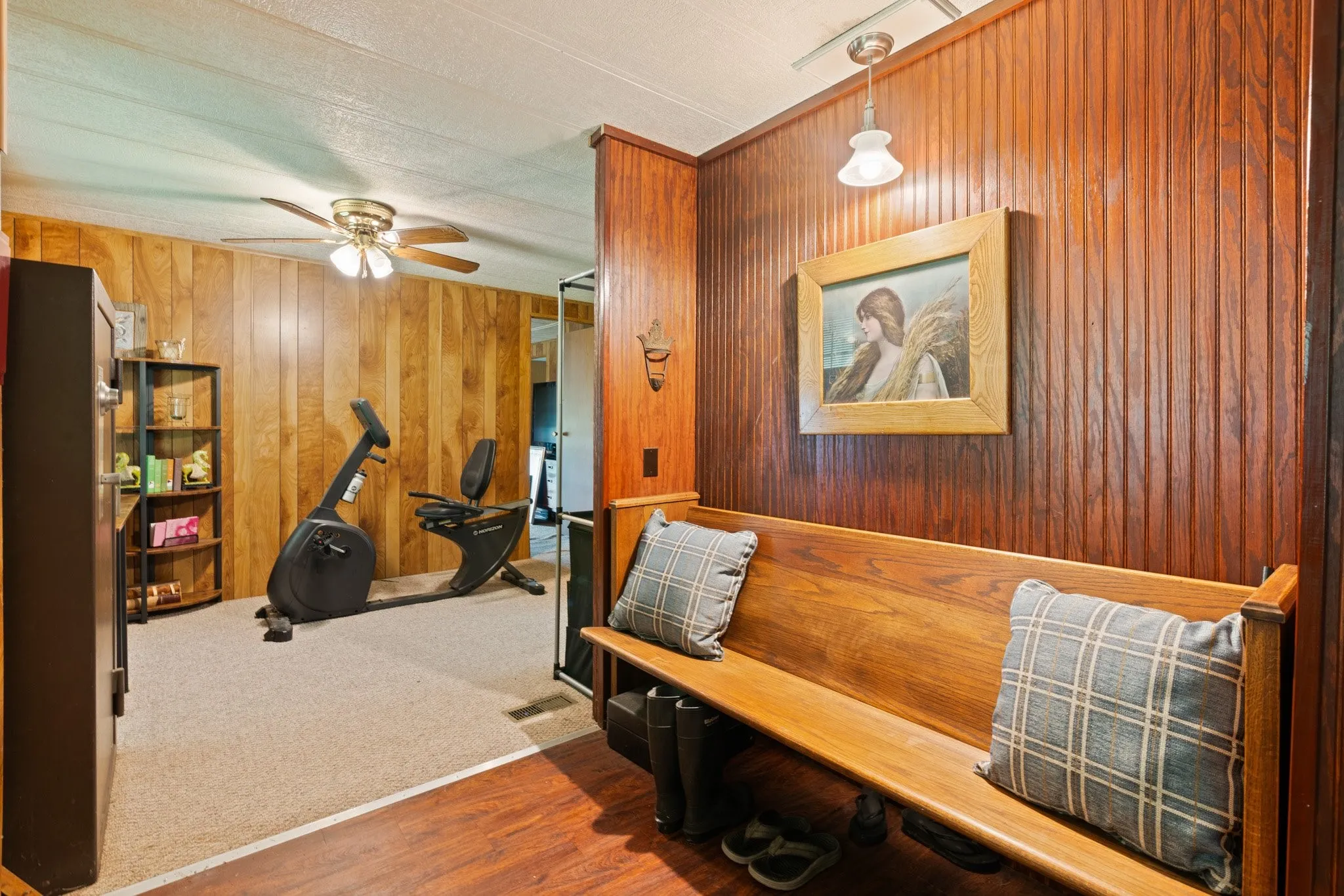 Mobile Home For Sale in Kaufman County , 9547 County Rd 346, Terrell, Texas 75161, 3 Bedrooms, 2 Bathrooms, 6 Garage spaces, 1,560 Sqft, built in 1982, Price $575,000, mls#21290241, Real Estate Agent in Terrell, Homes For Sale in Kaufman county, Homes For Sale in Terrell, Realtor in Terrell Texas, Real Estate Brokerage Independent Realty Texas, Luminita Cordes Realtor