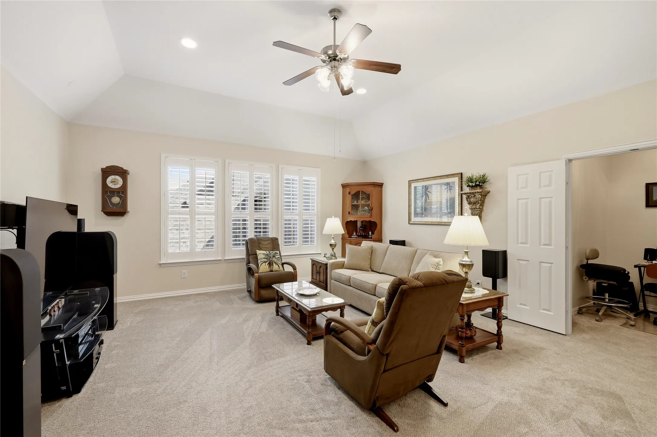 2nd floor bonus room