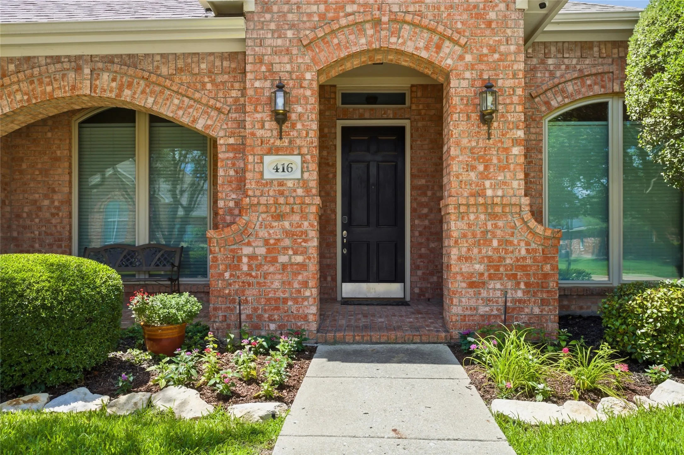 Single Family Residence For Sale in Collin County , 416 Shady Valley Drive, Allen, Texas 75002, 4 Bedroom, 2 Bathroom, 2 Garage spaces, 2,362 Sqft, built in 2000, mls#21297623, Real Estate Agent in Allen, Homes For Sale in Collin county, Homes For Sale in Allen, Realtor in Allen Texas, Real Estate Brokerage Independent Realty Texas, Luminita Cordes Realtor