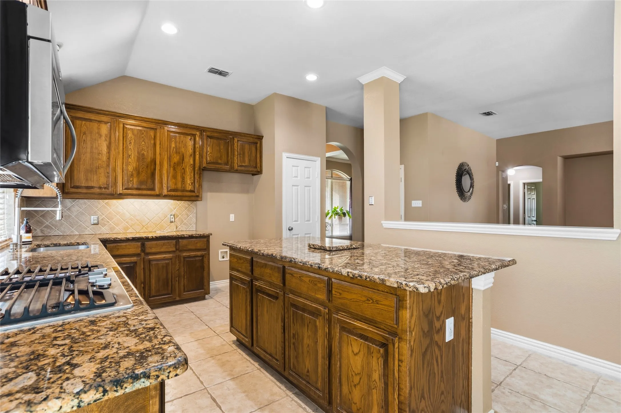 Single Family Residence For Sale in Collin County , 416 Shady Valley Drive, Allen, Texas 75002, 4 Bedroom, 2 Bathroom, 2 Garage spaces, 2,362 Sqft, built in 2000, mls#21297623, Real Estate Agent in Allen, Homes For Sale in Collin county, Homes For Sale in Allen, Realtor in Allen Texas, Real Estate Brokerage Independent Realty Texas, Luminita Cordes Realtor