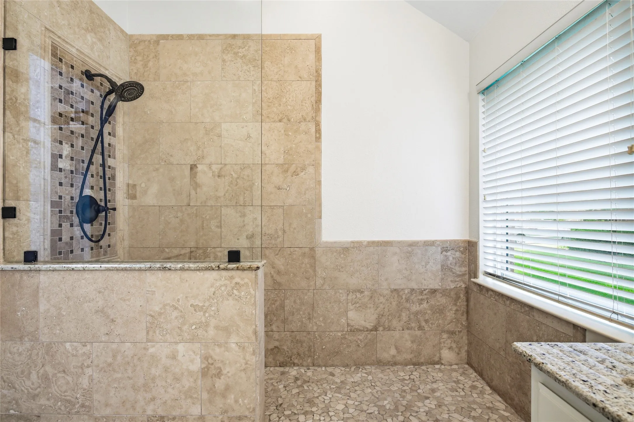 Single Family Residence For Sale in Collin County , 416 Shady Valley Drive, Allen, Texas 75002, 4 Bedroom, 2 Bathroom, 2 Garage spaces, 2,362 Sqft, built in 2000, mls#21297623, Real Estate Agent in Allen, Homes For Sale in Collin county, Homes For Sale in Allen, Realtor in Allen Texas, Real Estate Brokerage Independent Realty Texas, Luminita Cordes Realtor