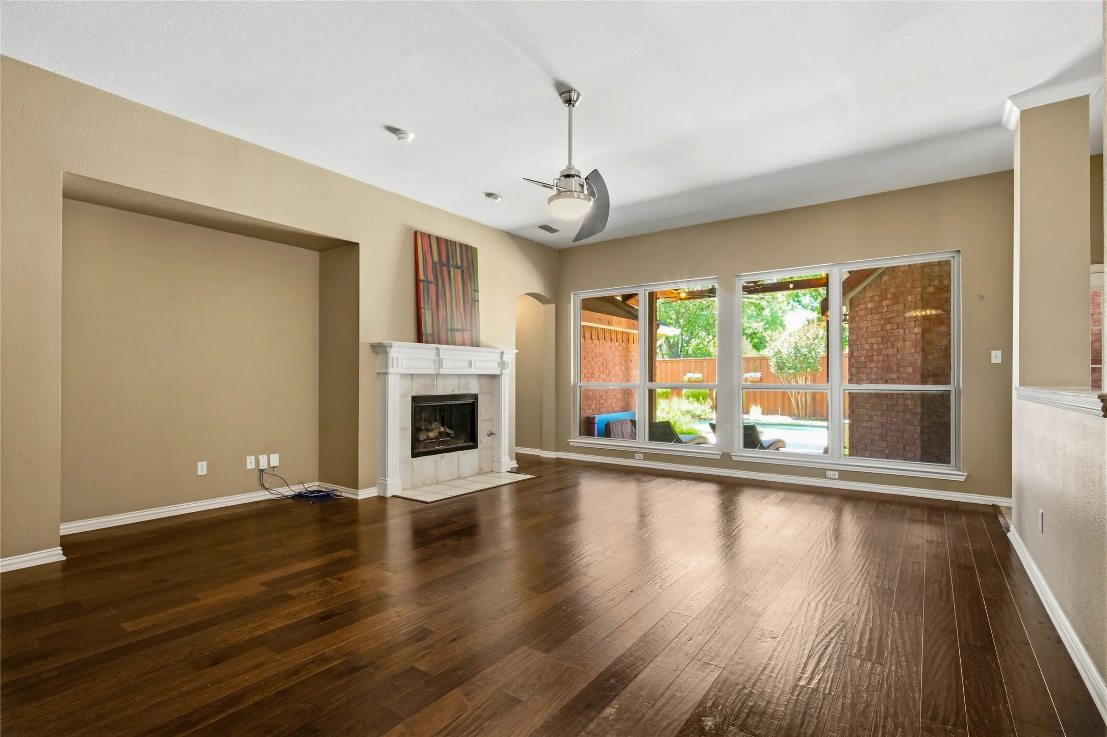 Single Family Residence For Sale in Collin County , 416 Shady Valley Drive, Allen, Texas 75002, 4 Bedroom, 2 Bathroom, 2 Garage spaces, 2,362 Sqft, built in 2000, mls#21297623, Real Estate Agent in Allen, Homes For Sale in Collin county, Homes For Sale in Allen, Realtor in Allen Texas, Real Estate Brokerage Independent Realty Texas, Luminita Cordes Realtor