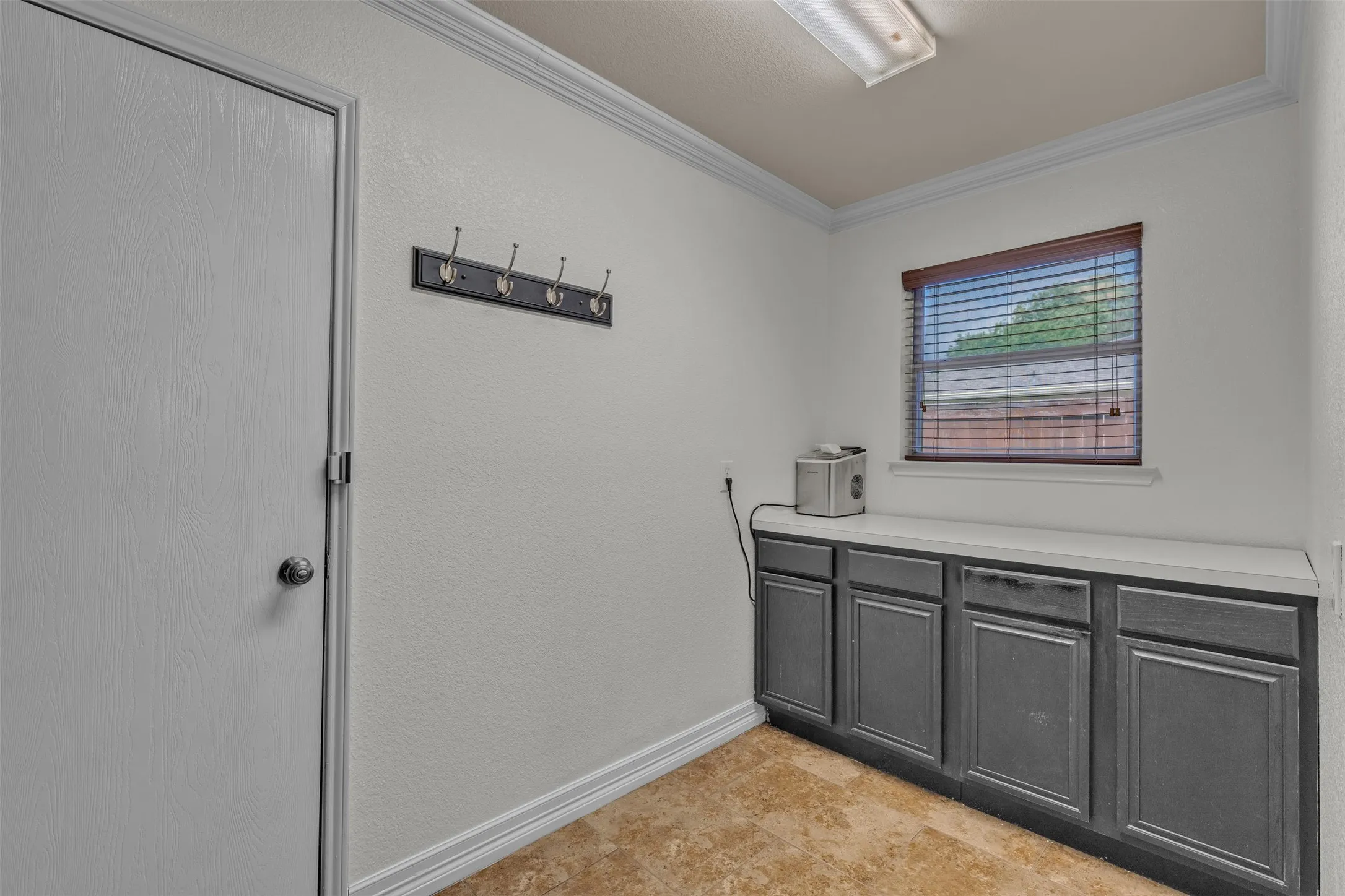 Single Family Residence For Sale in Parker County , 213 King Arthur Drive, Weatherford, Texas 76086, 3 Bedroom, 2 Bathroom, 2 Garage spaces, 1,717 Sqft, built in 1998, mls#21297129, Real Estate Agent in Weatherford, Homes For Sale in Parker county, Homes For Sale in Weatherford, Realtor in Weatherford Texas, Real Estate Brokerage Independent Realty Texas, Luminita Cordes Realtor