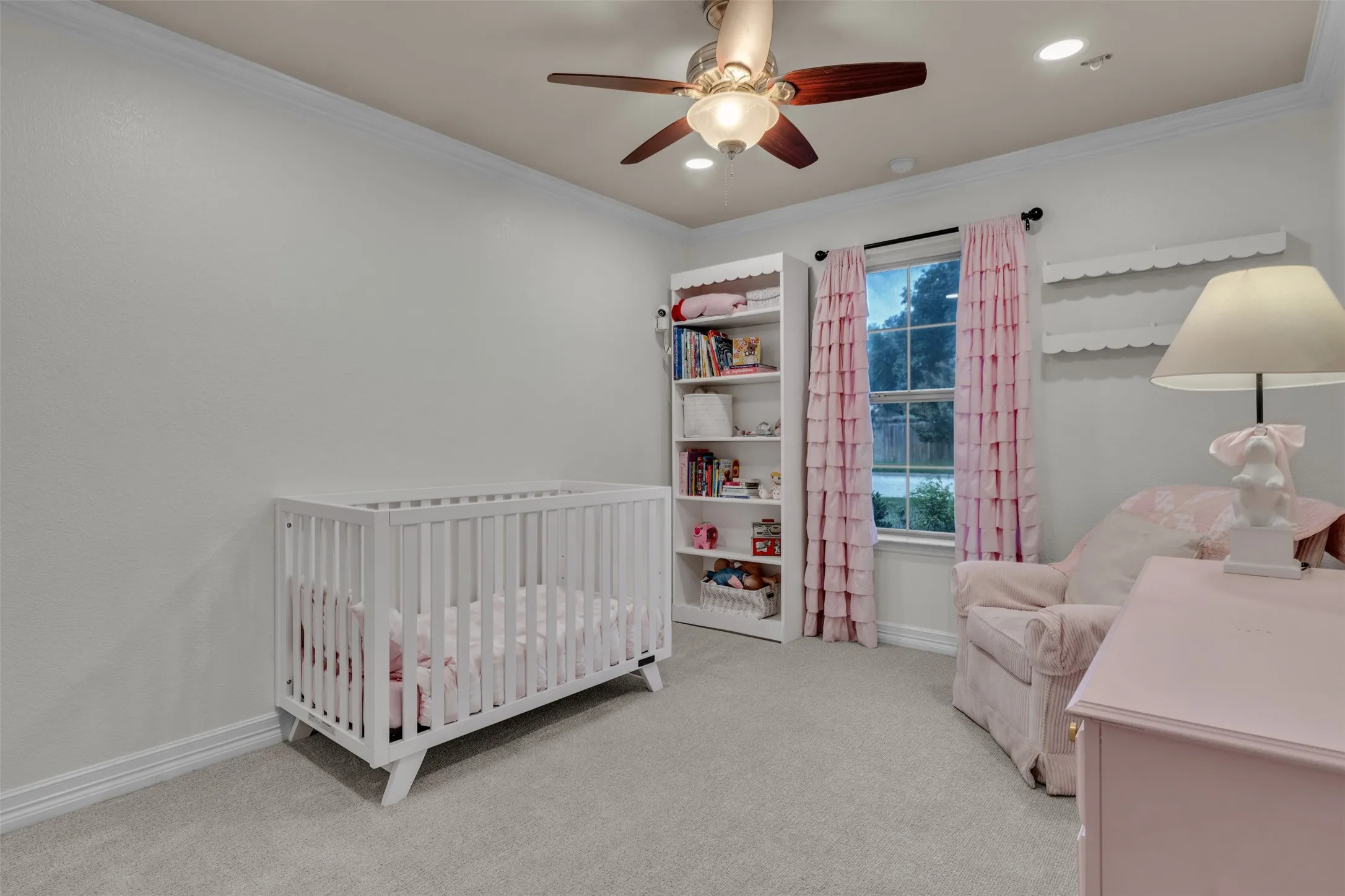 Single Family Residence For Sale in Parker County , 213 King Arthur Drive, Weatherford, Texas 76086, 3 Bedroom, 2 Bathroom, 2 Garage spaces, 1,717 Sqft, built in 1998, mls#21297129, Real Estate Agent in Weatherford, Homes For Sale in Parker county, Homes For Sale in Weatherford, Realtor in Weatherford Texas, Real Estate Brokerage Independent Realty Texas, Luminita Cordes Realtor