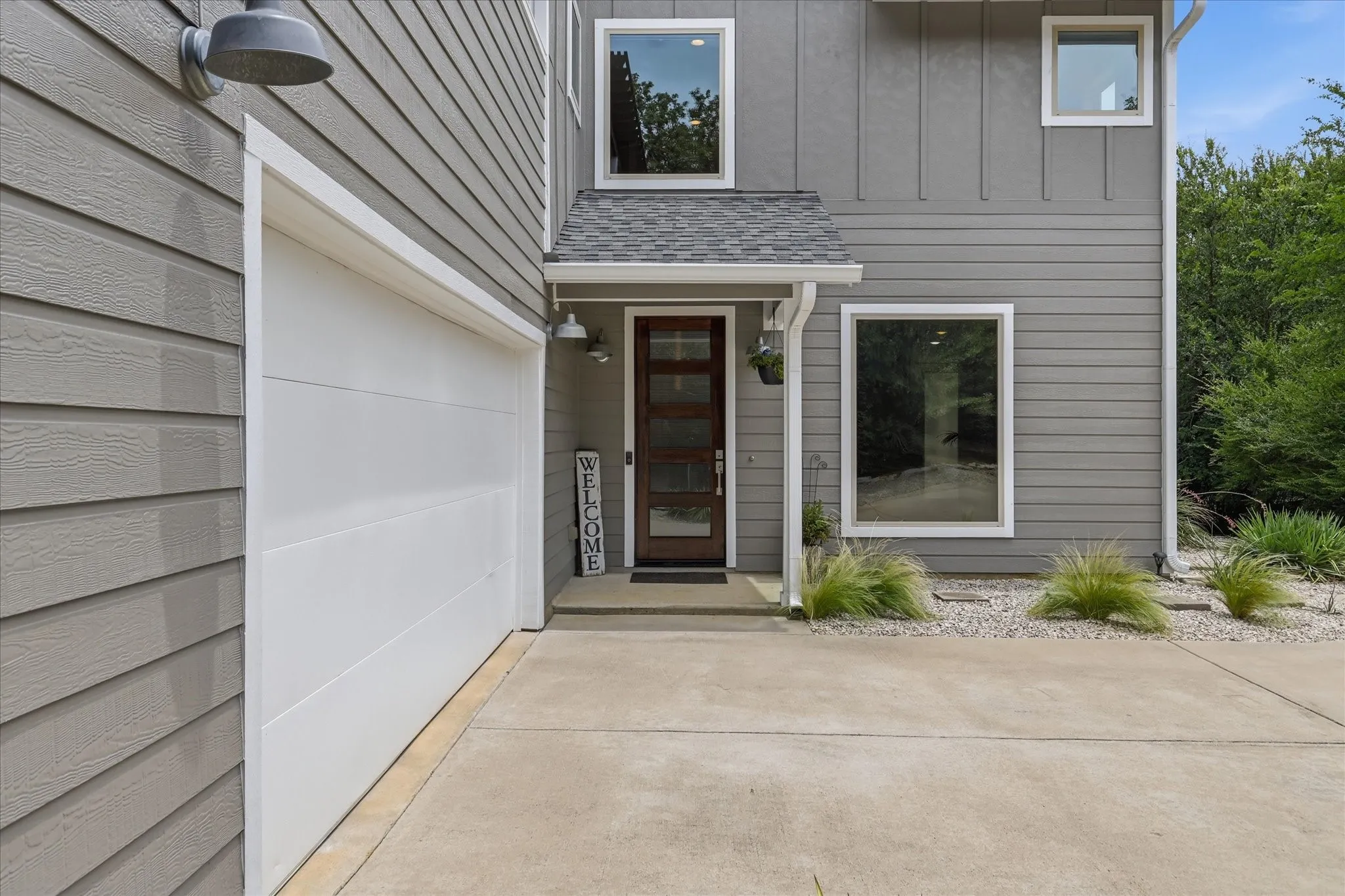 Single Family Residence For Sale in Denton County , 521 Diamond Point Drive, Oak Point, Texas 75068, 3 Bedroom, 3 Bathroom, 2 Garage spaces, 2,322 Sqft, built in 2015, mls#21237992, Real Estate Agent in Oak Point, Homes For Sale in Denton county, Homes For Sale in Oak Point, Realtor in Oak Point Texas, Real Estate Brokerage Independent Realty Texas, Luminita Cordes Realtor