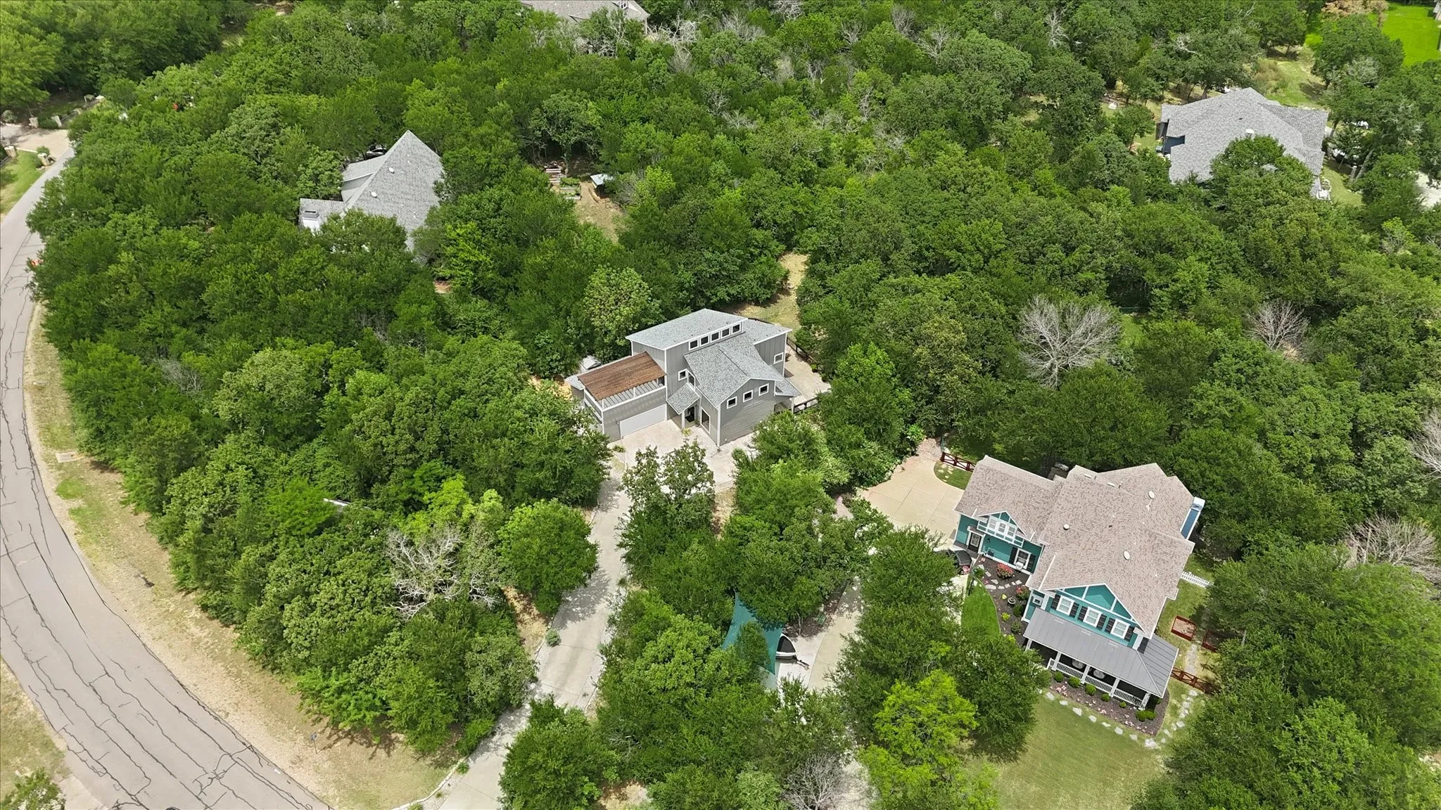 Single Family Residence For Sale in Denton County , 521 Diamond Point Drive, Oak Point, Texas 75068, 3 Bedroom, 3 Bathroom, 2 Garage spaces, 2,322 Sqft, built in 2015, mls#21237992, Real Estate Agent in Oak Point, Homes For Sale in Denton county, Homes For Sale in Oak Point, Realtor in Oak Point Texas, Real Estate Brokerage Independent Realty Texas, Luminita Cordes Realtor