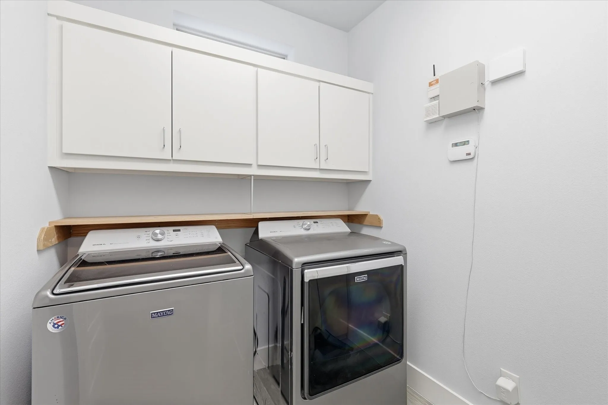 Single Family Residence For Sale in Denton County , 521 Diamond Point Drive, Oak Point, Texas 75068, 3 Bedroom, 3 Bathroom, 2 Garage spaces, 2,322 Sqft, built in 2015, mls#21237992, Real Estate Agent in Oak Point, Homes For Sale in Denton county, Homes For Sale in Oak Point, Realtor in Oak Point Texas, Real Estate Brokerage Independent Realty Texas, Luminita Cordes Realtor