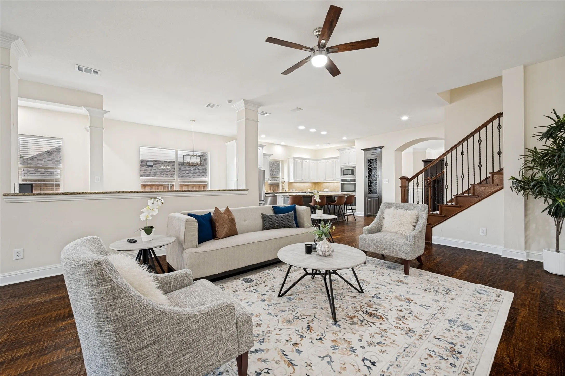 Single Family Residence For Sale in Collin County , 821 Kiowa Drive, Prosper, Texas 75078, 4 Bedroom, 4 Bathroom, 3 Garage spaces, 4,187 Sqft, built in 2007, mls#21289029, Real Estate Agent in Prosper, Homes For Sale in Collin county, Homes For Sale in Prosper, Realtor in Prosper Texas, Real Estate Brokerage Independent Realty Texas, Luminita Cordes Realtor