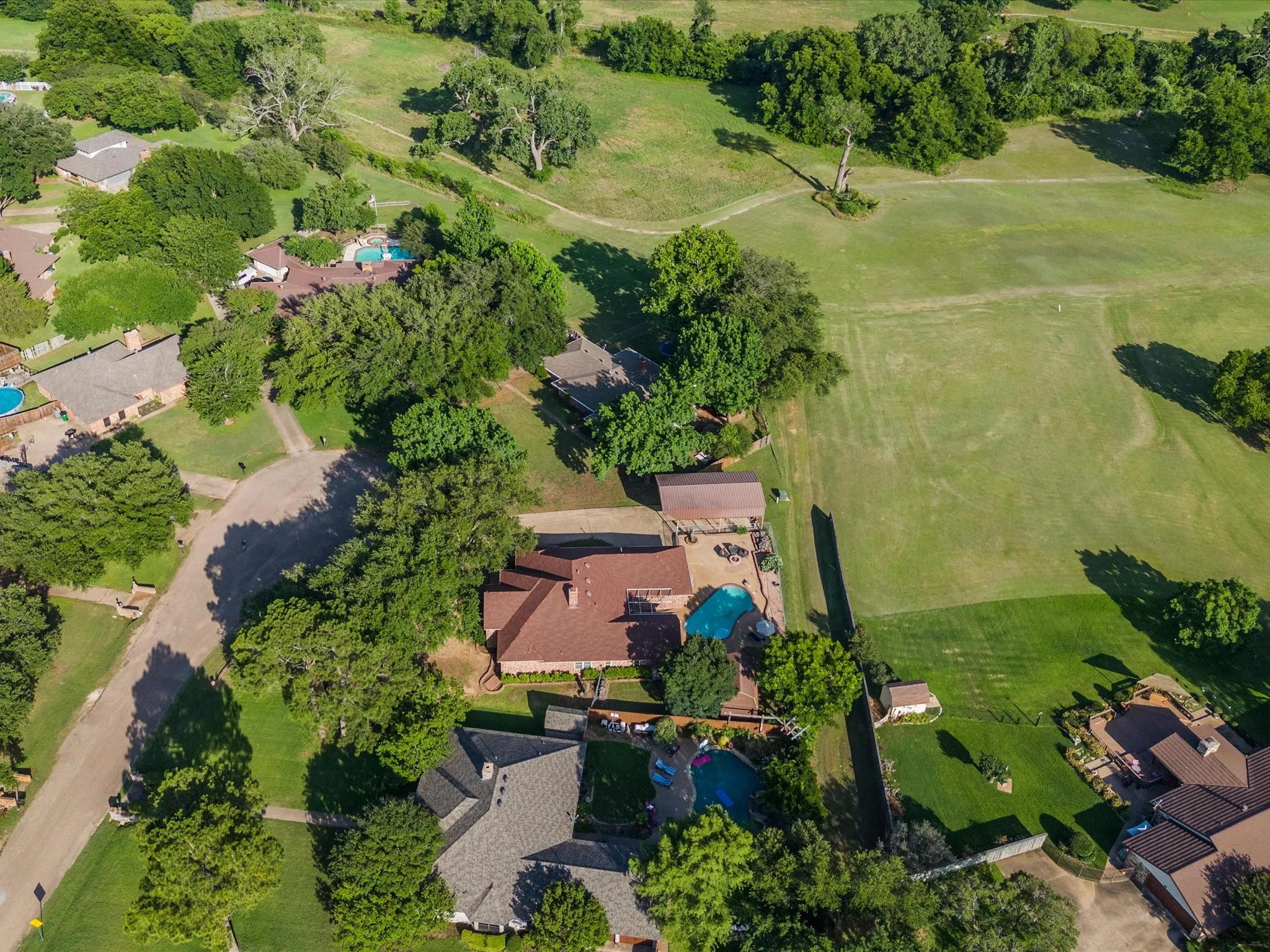 Single Family Residence For Sale in Johnson County , 102 Kings Place, Joshua, Texas 76058, 4 Bedroom, 3 Bathroom, 2 Garage spaces, 2,322 Sqft, built in 1988, mls#21297349, Real Estate Agent in Joshua, Homes For Sale in Johnson county, Homes For Sale in Joshua, Realtor in Joshua Texas, Real Estate Brokerage Independent Realty Texas, Luminita Cordes Realtor