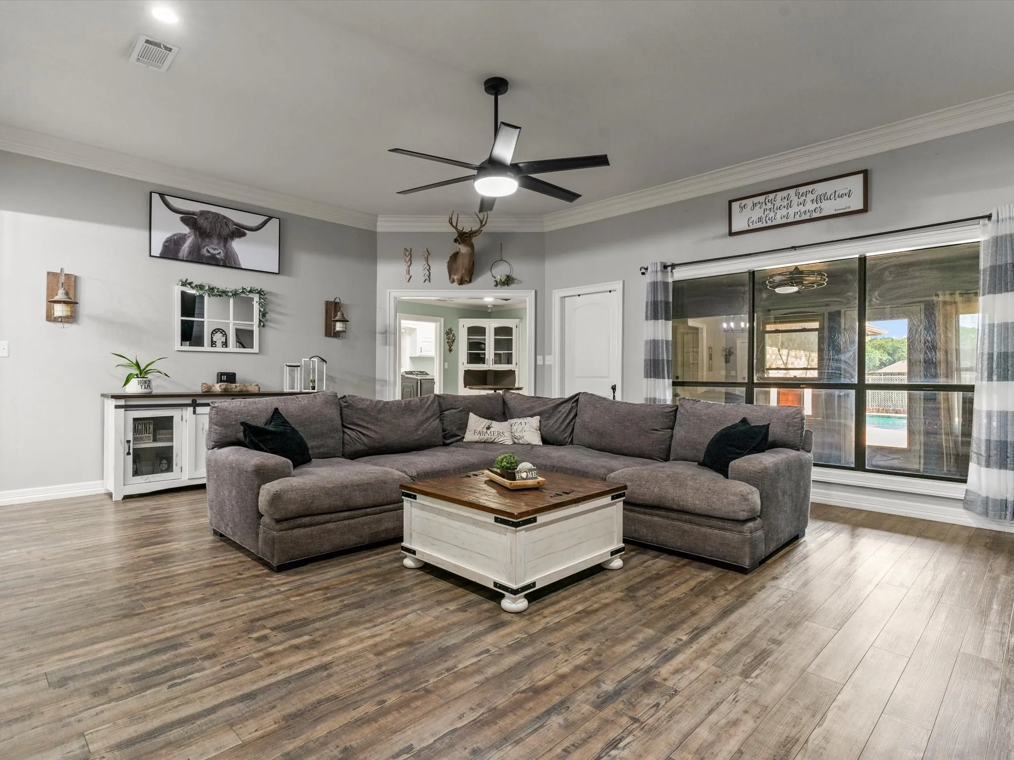Single Family Residence For Sale in Johnson County , 102 Kings Place, Joshua, Texas 76058, 4 Bedroom, 3 Bathroom, 2 Garage spaces, 2,322 Sqft, built in 1988, mls#21297349, Real Estate Agent in Joshua, Homes For Sale in Johnson county, Homes For Sale in Joshua, Realtor in Joshua Texas, Real Estate Brokerage Independent Realty Texas, Luminita Cordes Realtor