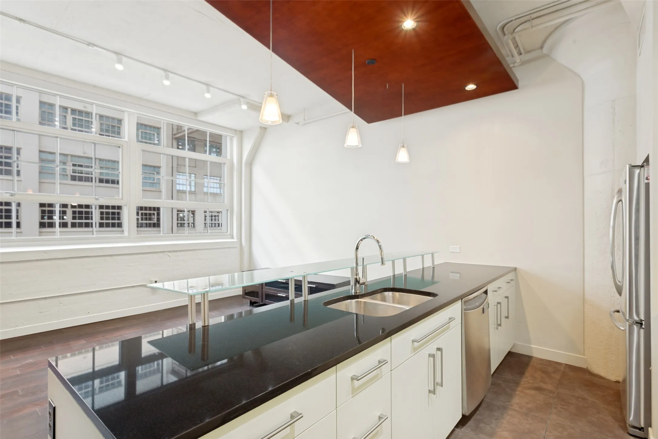 Condominium For Rent in Tarrant County , 2600 W 7th Street 1311, Fort Worth, Texas 76107, 2 Bedroom, 2 Bathroom, 2 Garage spaces, 1,263 Sqft, built in 1928, mls#21298186, Real Estate Agent in Fort Worth, Homes For Rent in Tarrant county, Homes For Rent in Fort Worth, Realtor in Fort Worth Texas, Real Estate Brokerage Independent Realty Texas, Luminita Cordes Realtor