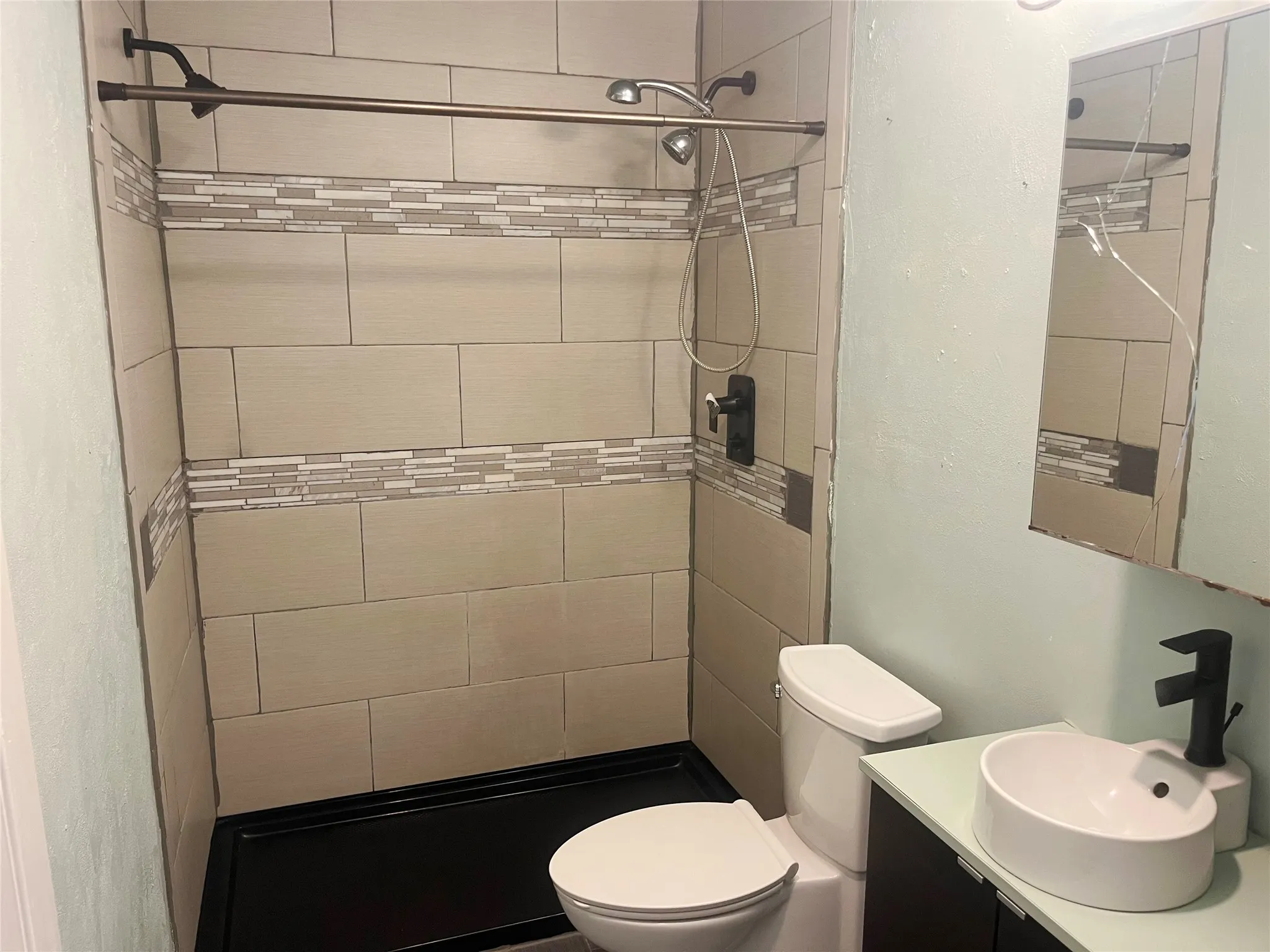 Single Family Residence For Sale in Grayson County , 210 W Dexter Street, Sherman, Texas 75092, 2 Bedroom, 1 Bathroom, Garage spaces, 1,269 Sqft, built in 1952, mls#21298799, Real Estate Agent in Sherman, Homes For Sale in Grayson county, Homes For Sale in Sherman, Realtor in Sherman Texas, Real Estate Brokerage Independent Realty Texas, Luminita Cordes Realtor