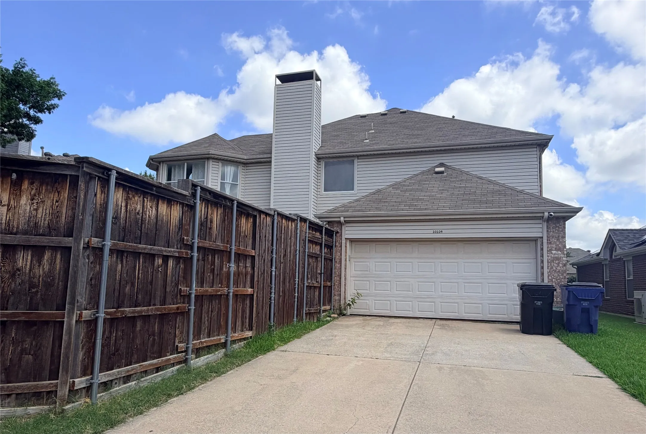 Single Family Residence For Sale in Collin County , 10109 Samantha Drive, Frisco, Texas 75035, 4 Bedroom, 3 Bathroom, 2 Garage spaces, 3,024 Sqft, built in 1994, mls#21260131, Real Estate Agent in Frisco, Homes For Sale in Collin county, Homes For Sale in Frisco, Realtor in Frisco Texas, Real Estate Brokerage Independent Realty Texas, Luminita Cordes Realtor