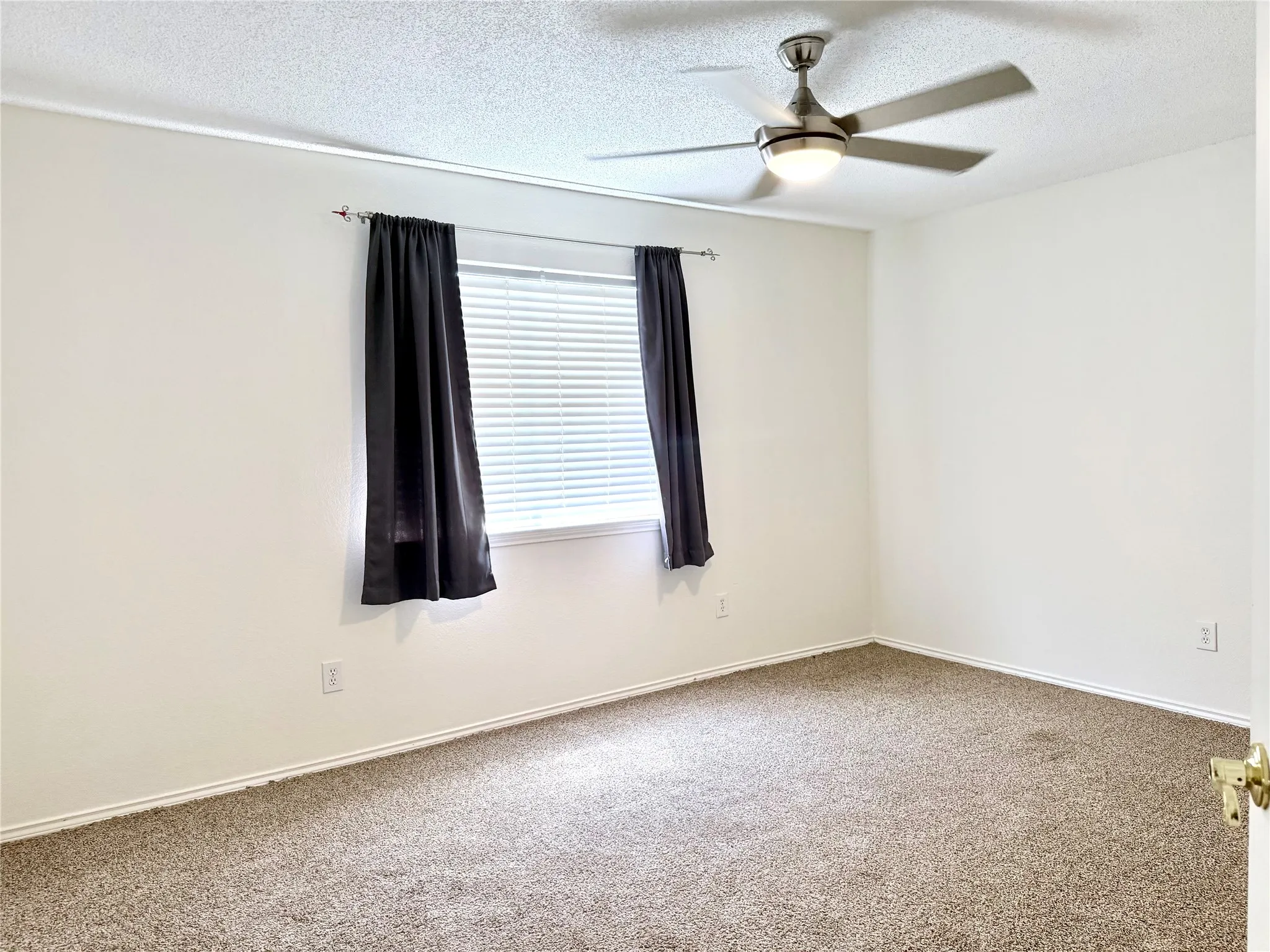 Single Family Residence For Sale in Collin County , 10109 Samantha Drive, Frisco, Texas 75035, 4 Bedroom, 3 Bathroom, 2 Garage spaces, 3,024 Sqft, built in 1994, mls#21260131, Real Estate Agent in Frisco, Homes For Sale in Collin county, Homes For Sale in Frisco, Realtor in Frisco Texas, Real Estate Brokerage Independent Realty Texas, Luminita Cordes Realtor