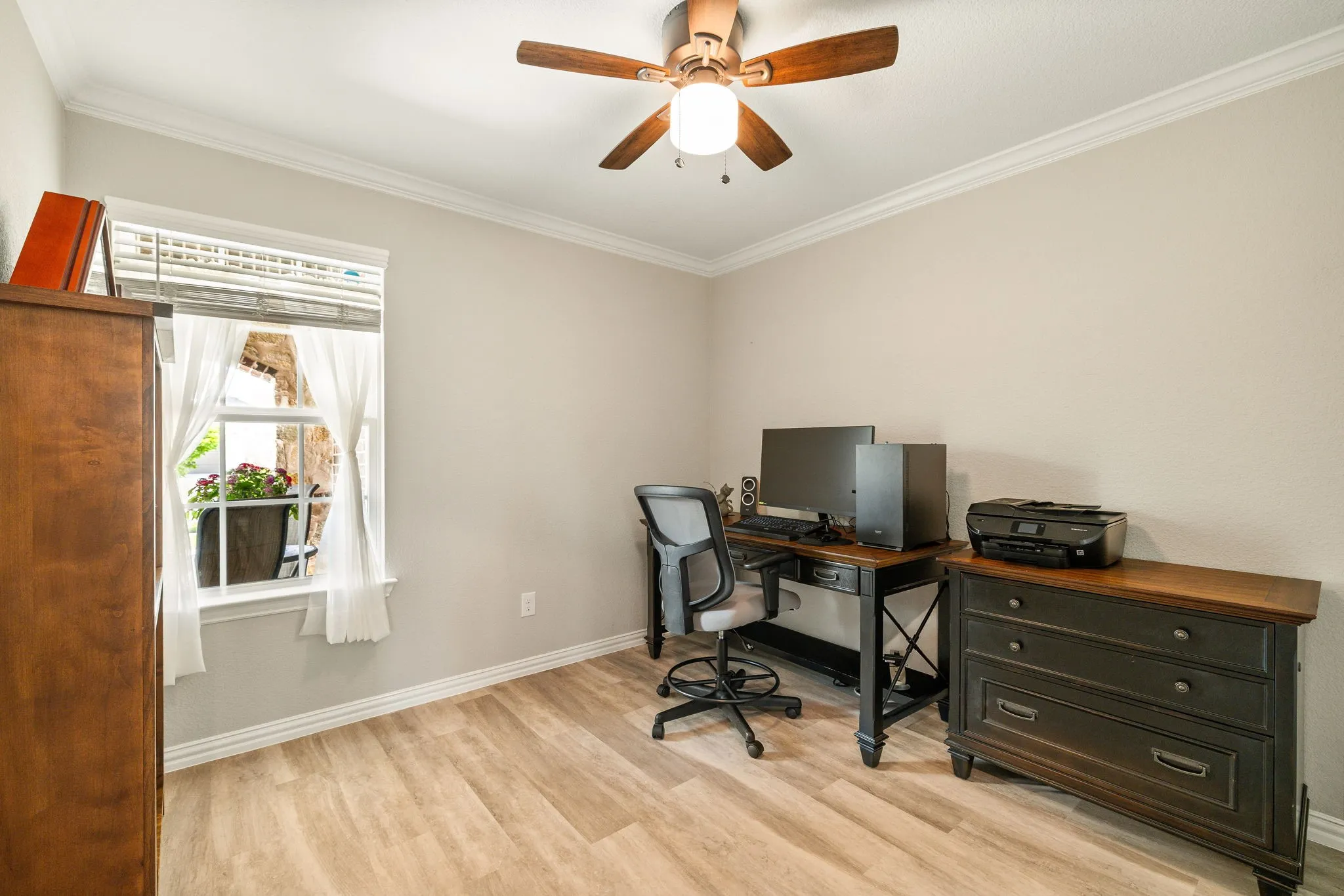 Single Family Residence For Sale in Denton County , 7612 Rampart Drive, Little Elm, Texas 76227, 2 Bedroom, 2 Bathroom, 2 Garage spaces, 1,613 Sqft, built in 2020, mls#21296033, Real Estate Agent in Little Elm, Homes For Sale in Denton county, Homes For Sale in Little Elm, Realtor in Little Elm Texas, Real Estate Brokerage Independent Realty Texas, Luminita Cordes Realtor