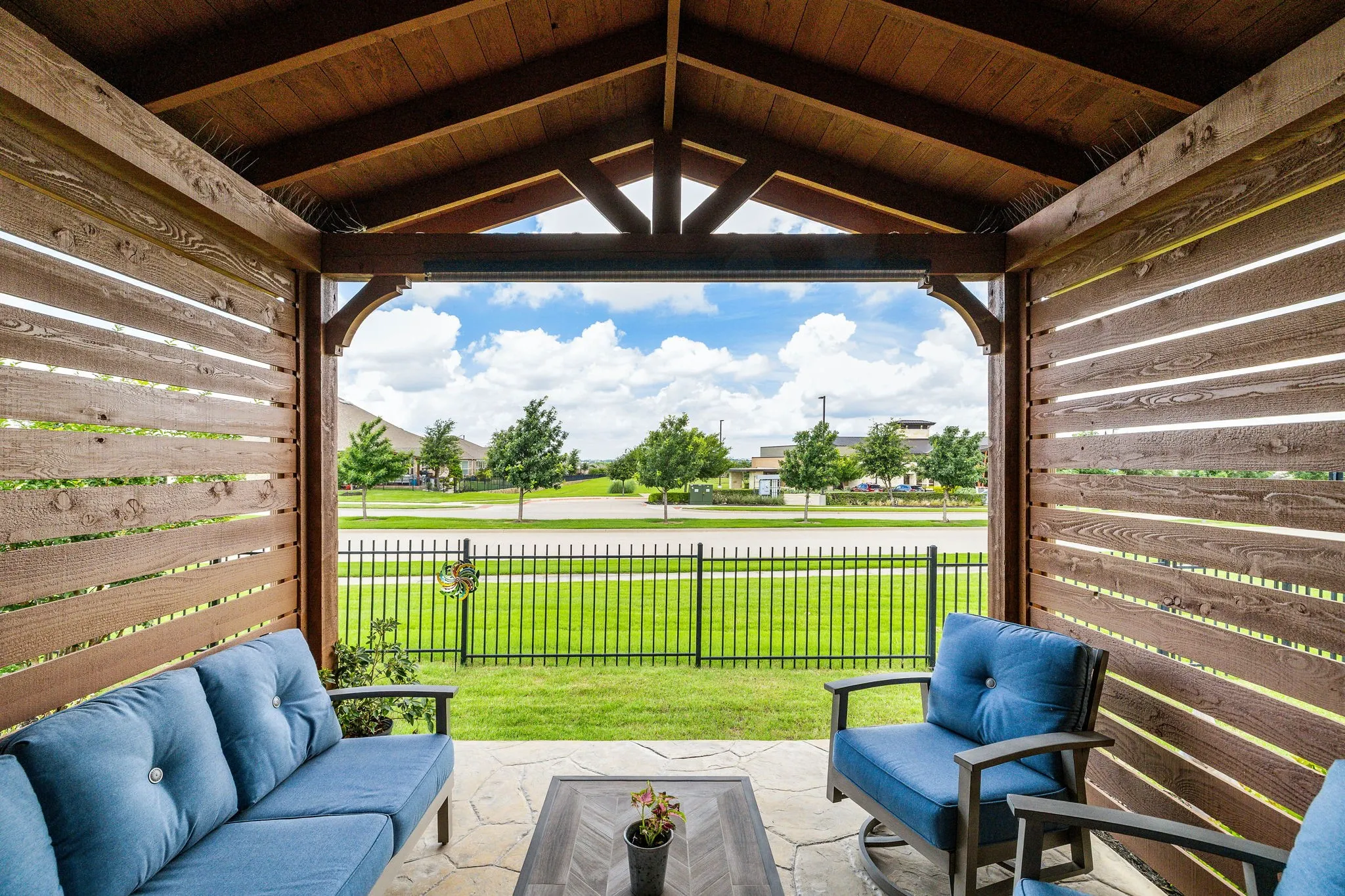 Single Family Residence For Sale in Denton County , 7612 Rampart Drive, Little Elm, Texas 76227, 2 Bedroom, 2 Bathroom, 2 Garage spaces, 1,613 Sqft, built in 2020, mls#21296033, Real Estate Agent in Little Elm, Homes For Sale in Denton county, Homes For Sale in Little Elm, Realtor in Little Elm Texas, Real Estate Brokerage Independent Realty Texas, Luminita Cordes Realtor