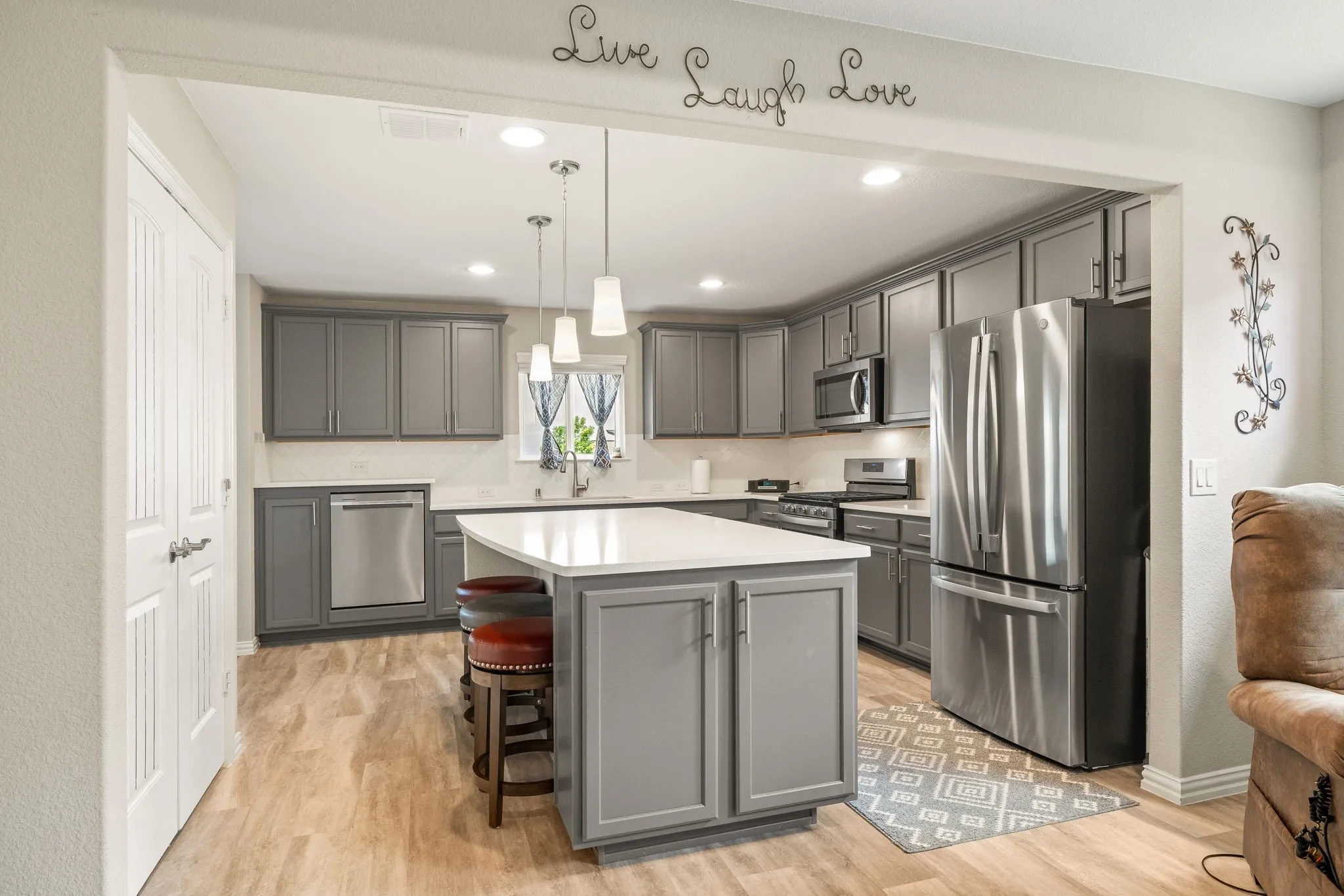 Single Family Residence For Sale in Denton County , 7612 Rampart Drive, Little Elm, Texas 76227, 2 Bedroom, 2 Bathroom, 2 Garage spaces, 1,613 Sqft, built in 2020, mls#21296033, Real Estate Agent in Little Elm, Homes For Sale in Denton county, Homes For Sale in Little Elm, Realtor in Little Elm Texas, Real Estate Brokerage Independent Realty Texas, Luminita Cordes Realtor