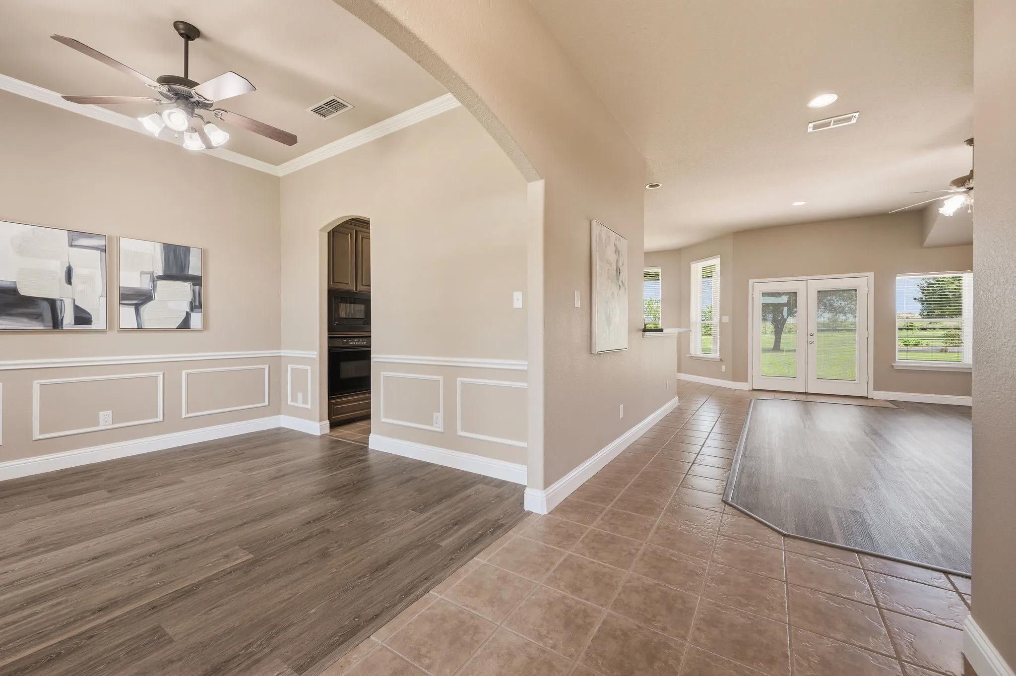 Single Family Residence For Sale in Tarrant County , 2717 Aston Meadows Drive, Haslet, Texas 76052, 4 Bedroom, 2 Bathroom, 3 Garage spaces, 2,419 Sqft, built in 2002, mls#21291958, Real Estate Agent in Haslet, Homes For Sale in Tarrant county, Homes For Sale in Haslet, Realtor in Haslet Texas, Real Estate Brokerage Independent Realty Texas, Luminita Cordes Realtor