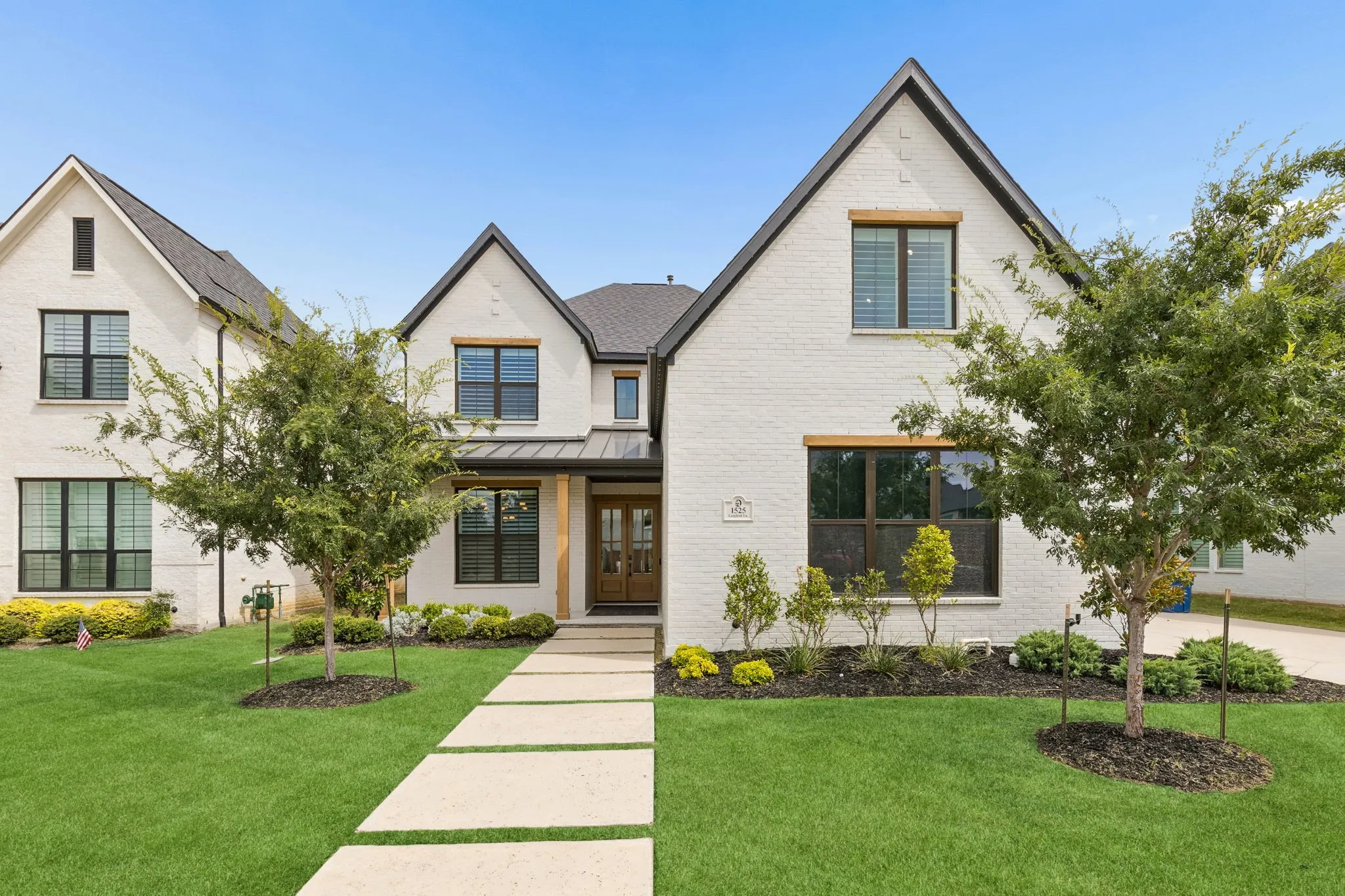 Single Family Residence For Sale in Collin County , 1525 Langford Lane, Celina, Texas 75009, 4 Bedroom, 6 Bathroom, 4 Garage spaces, 4,765 Sqft, built in 2021, mls#21295524, Real Estate Agent in Celina, Homes For Sale in Collin county, Homes For Sale in Celina, Realtor in Celina Texas, Real Estate Brokerage Independent Realty Texas, Luminita Cordes Realtor