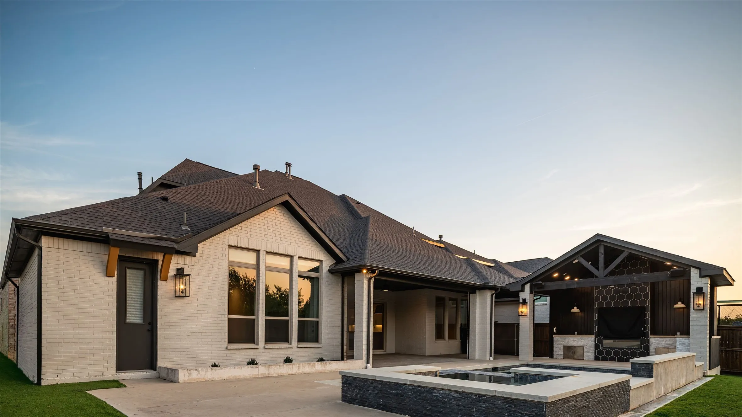 Single Family Residence For Sale in Collin County , 1525 Langford Lane, Celina, Texas 75009, 4 Bedroom, 6 Bathroom, 4 Garage spaces, 4,765 Sqft, built in 2021, mls#21295524, Real Estate Agent in Celina, Homes For Sale in Collin county, Homes For Sale in Celina, Realtor in Celina Texas, Real Estate Brokerage Independent Realty Texas, Luminita Cordes Realtor
